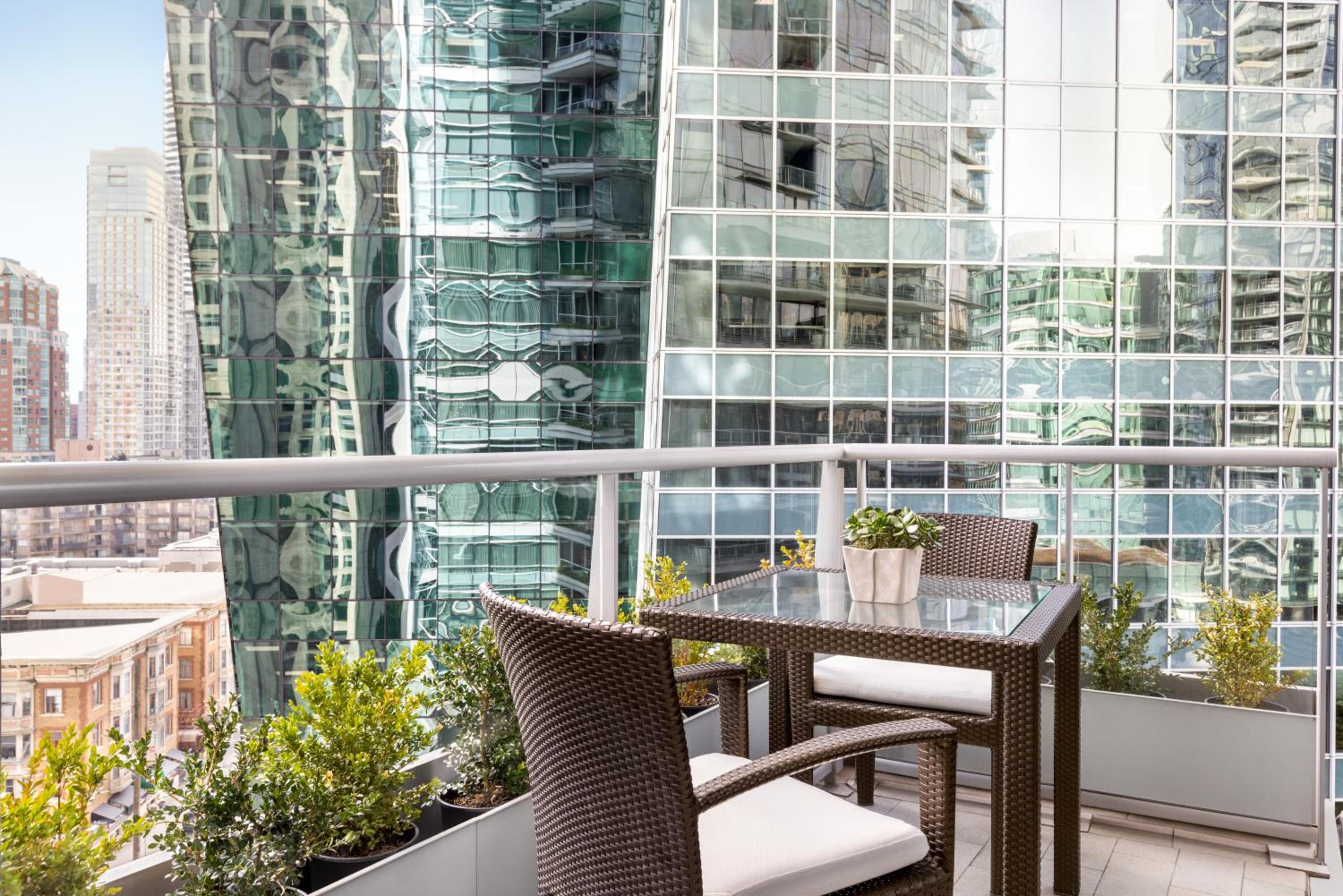 Junior King Suite with Balcony