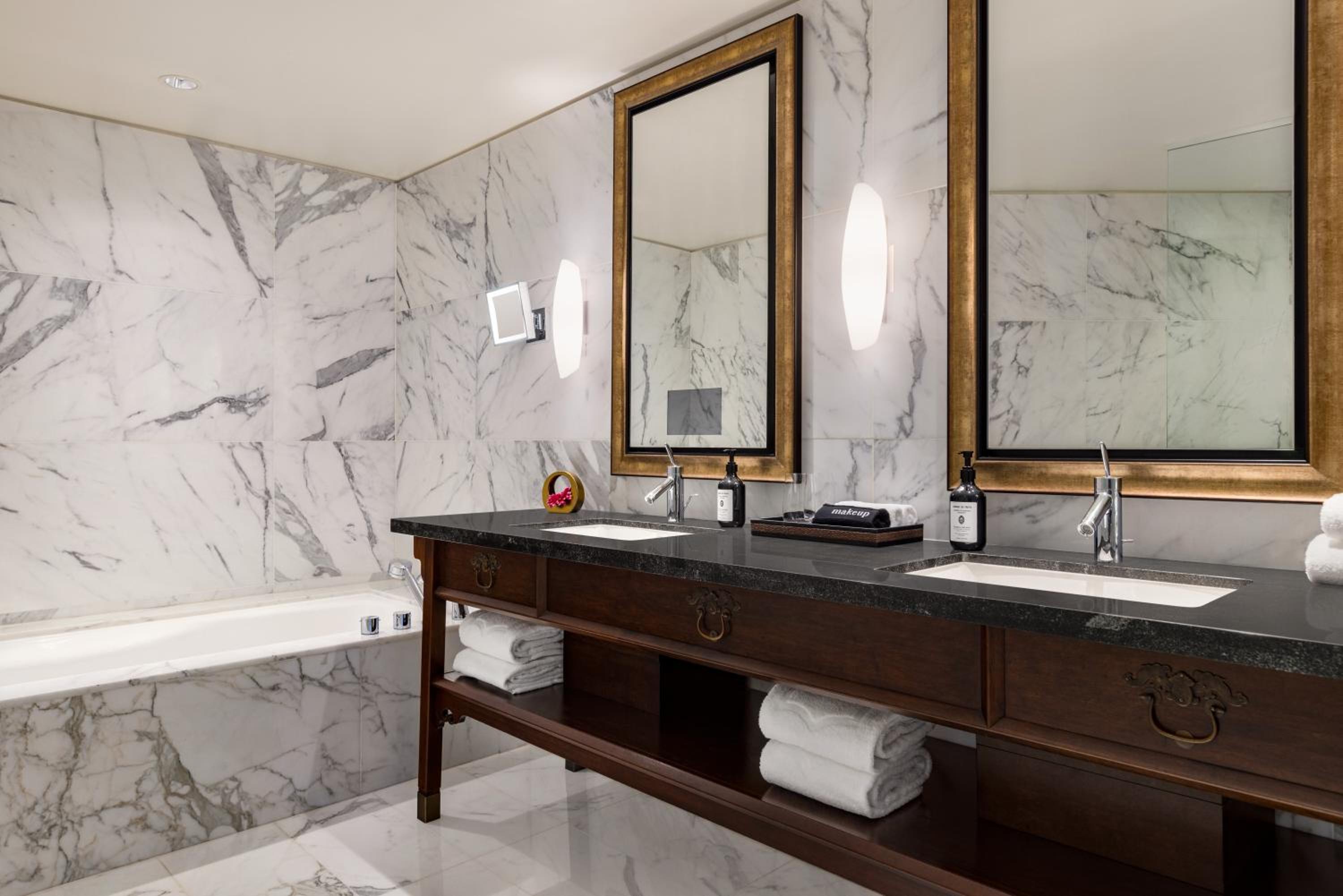 One-Bedroom Suite