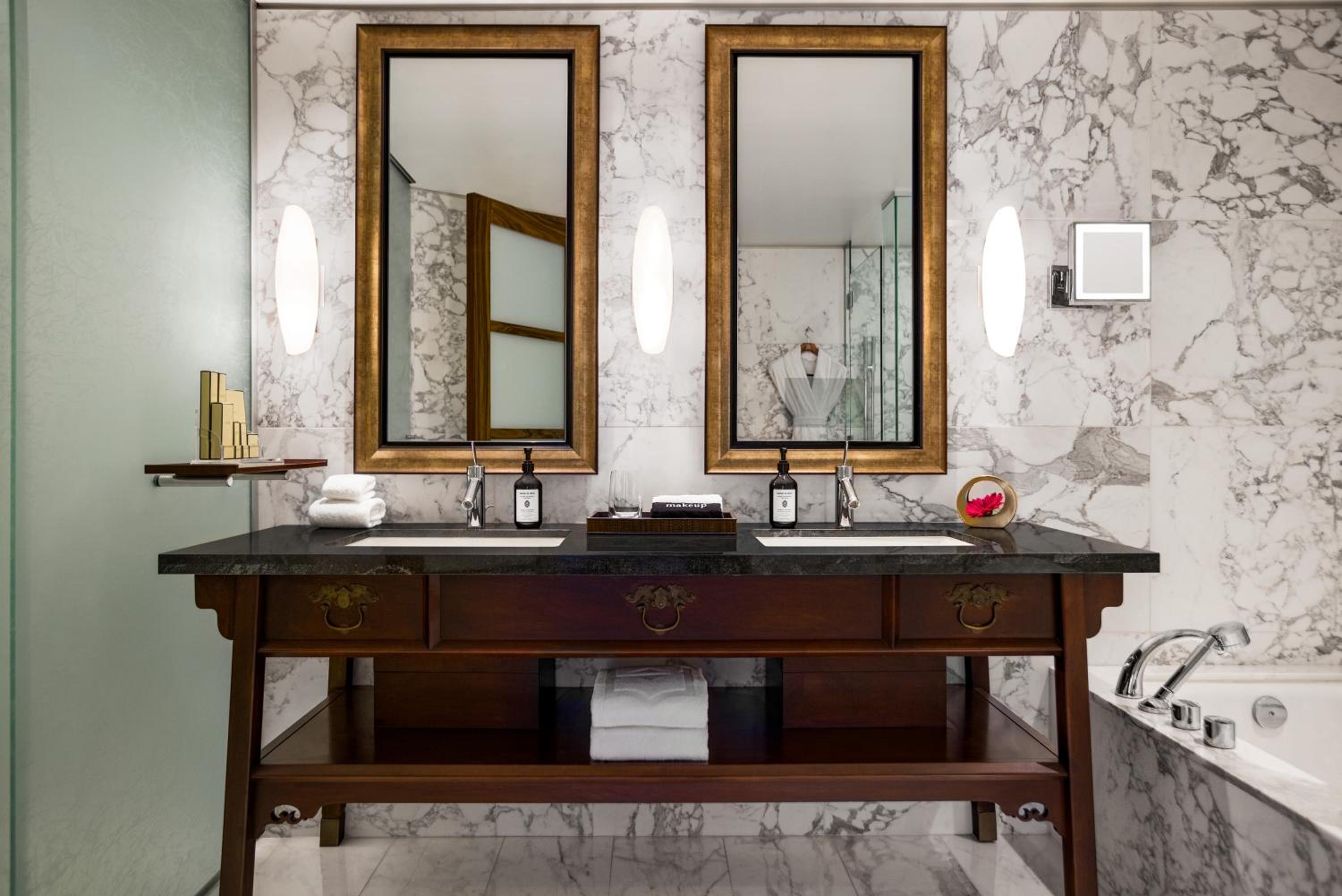 One-Bedroom Suite