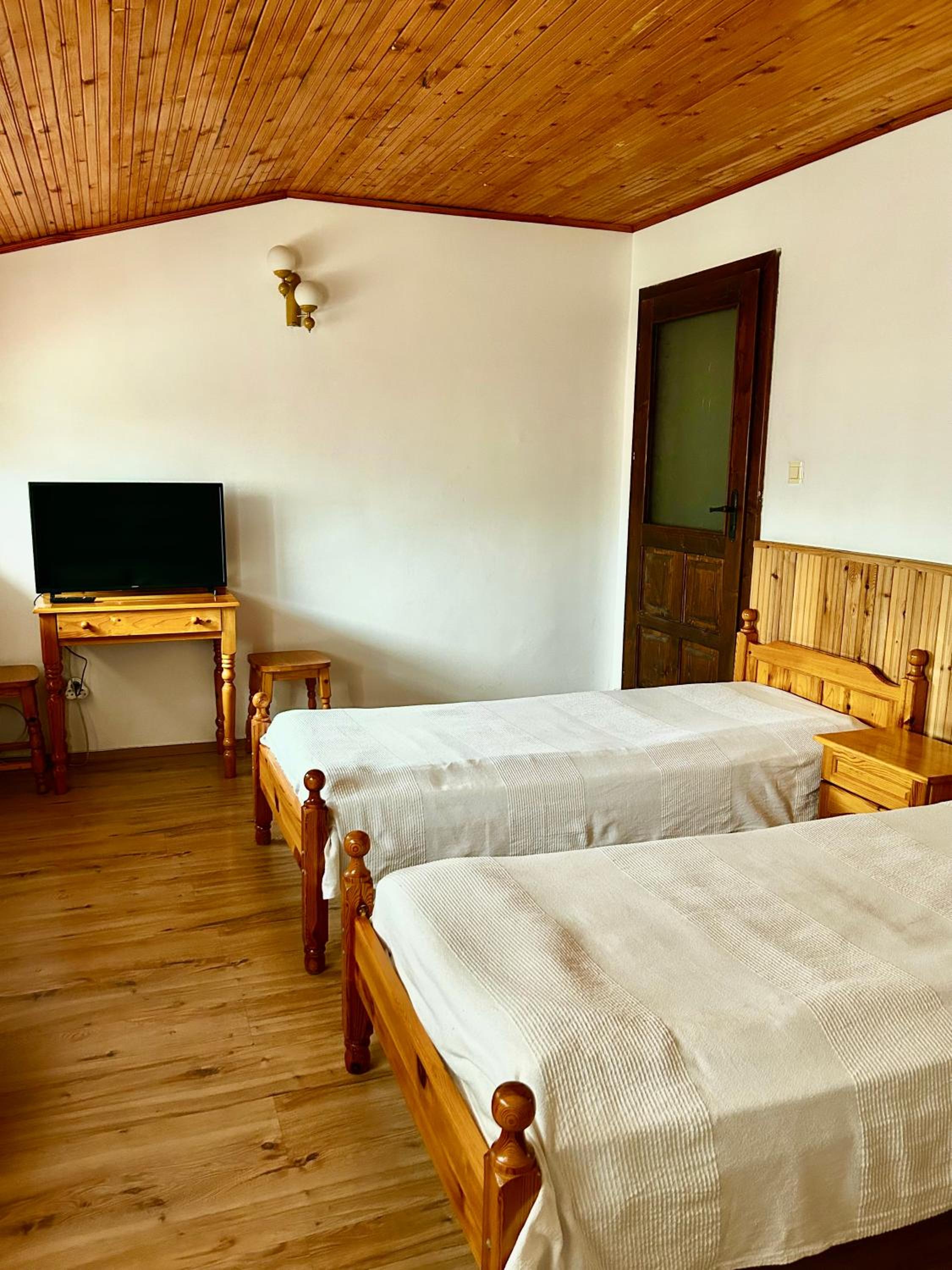 Triple Room With Mountain View