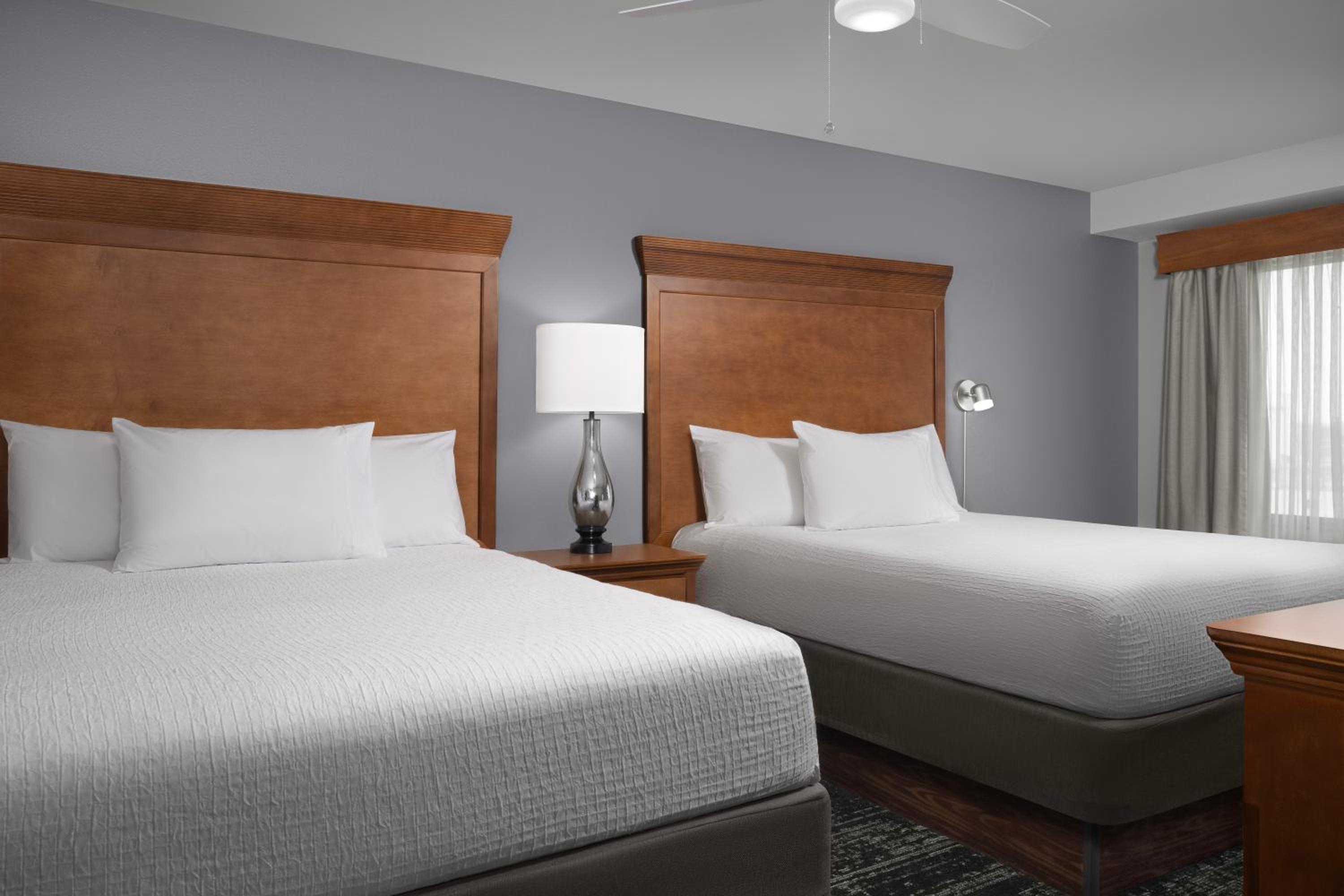 One-Bedroom Queen Suite with Two Queen Beds - Non-Smoking - Photo 1