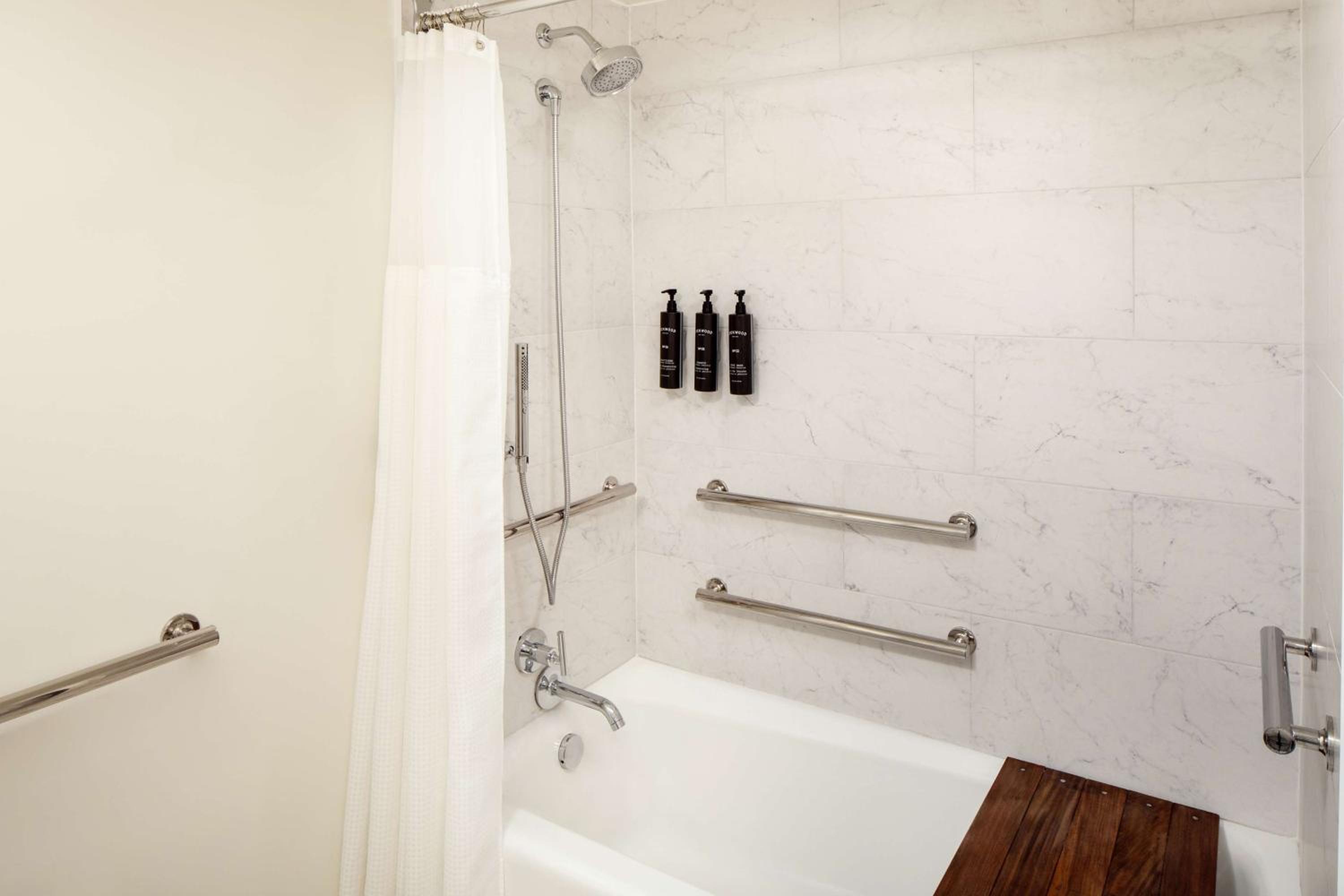 King Suite with Tub - Mobility/Hearing Accessible - Key West View