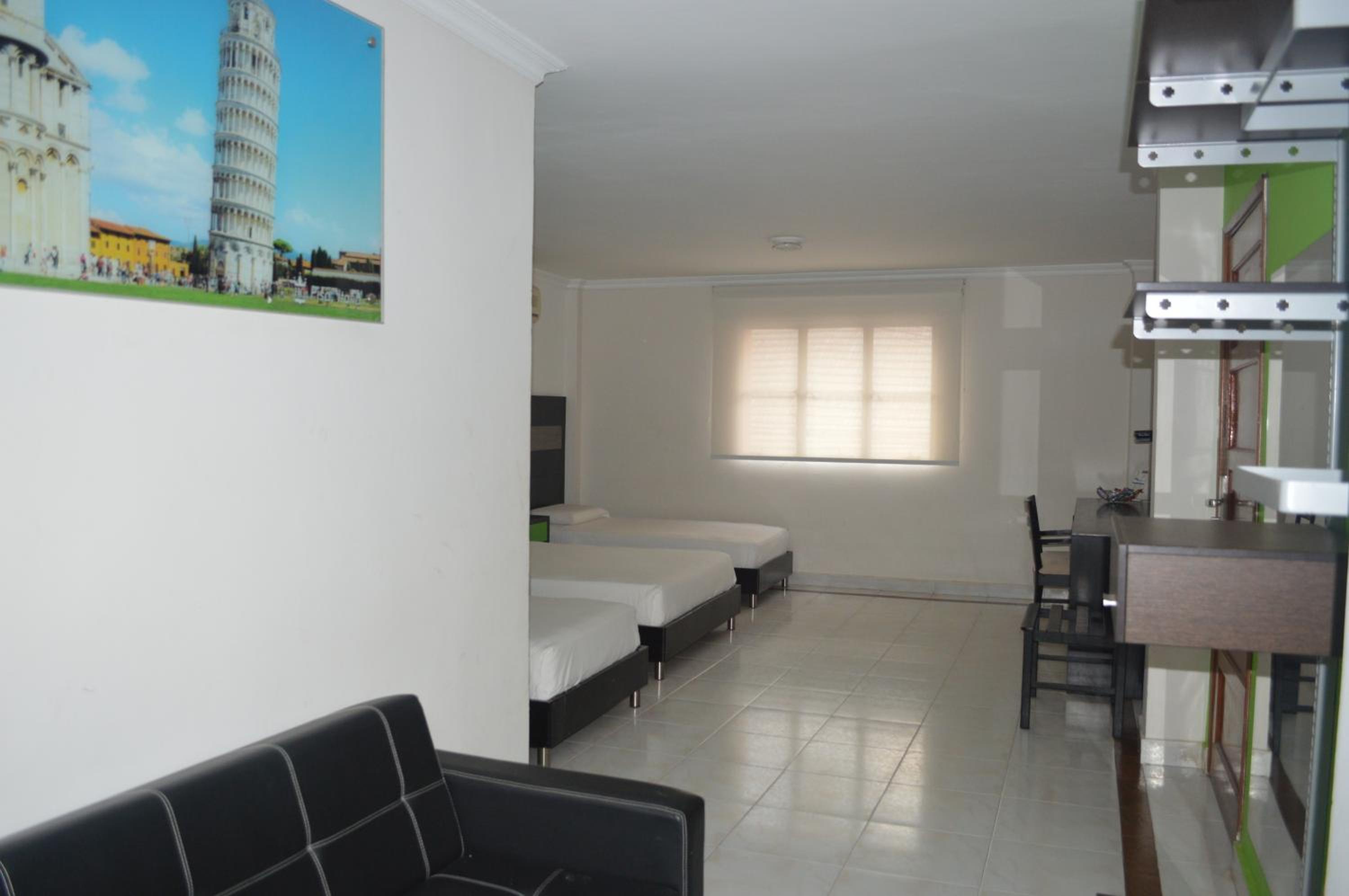 Quadruple Room - Photo 1