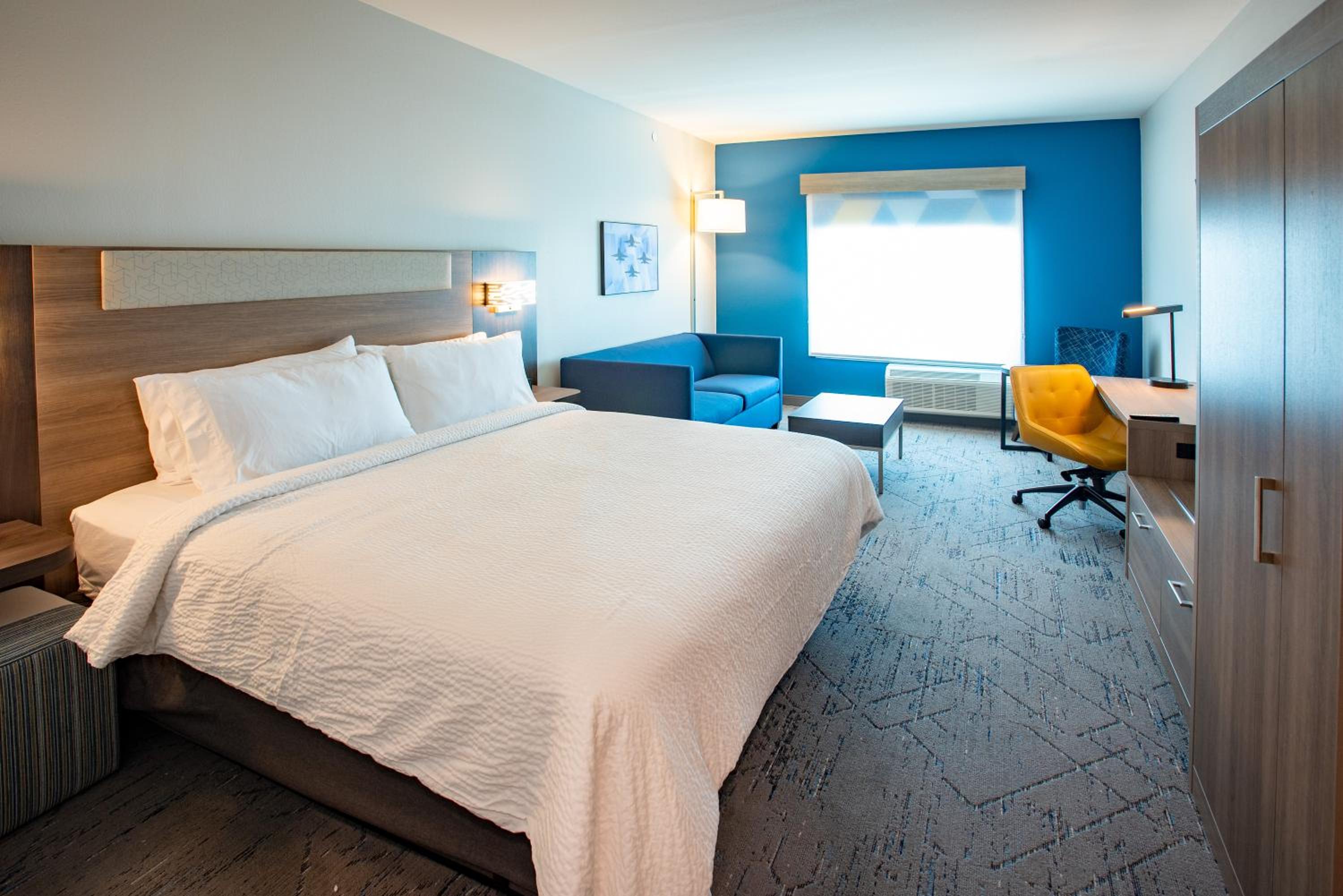 King Suite - Photo 2