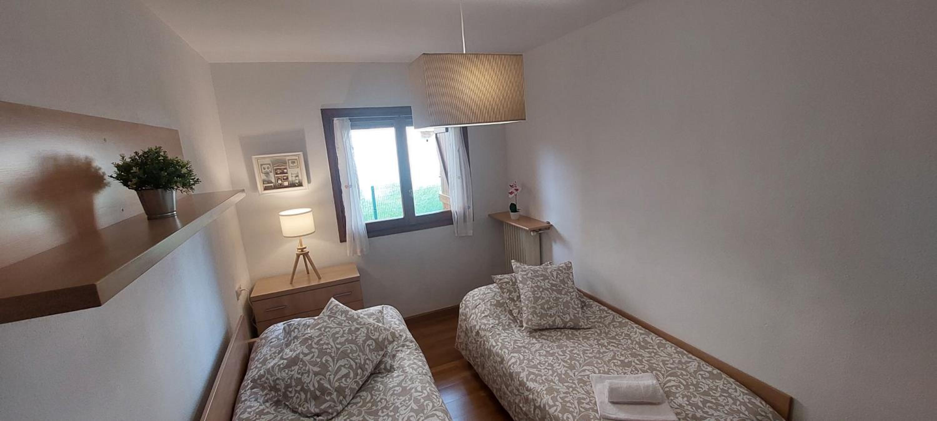 Apartamento de Dos Habitaciones con Vista a la Montaña