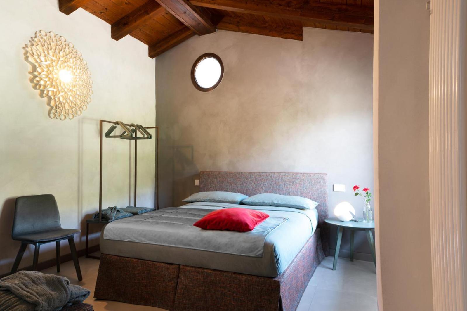 Double Room with Private Bathroom photo 1