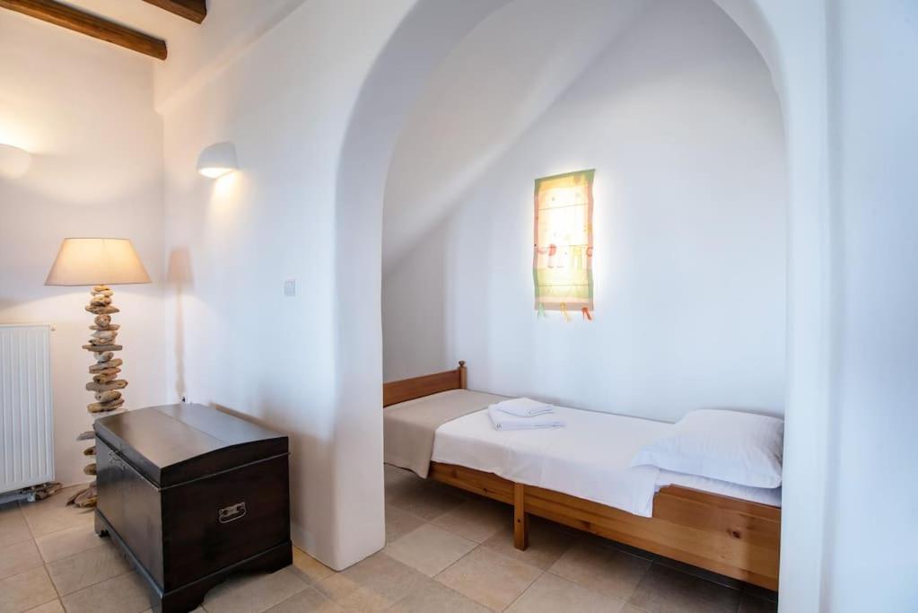 One-Bedroom House photo 1
