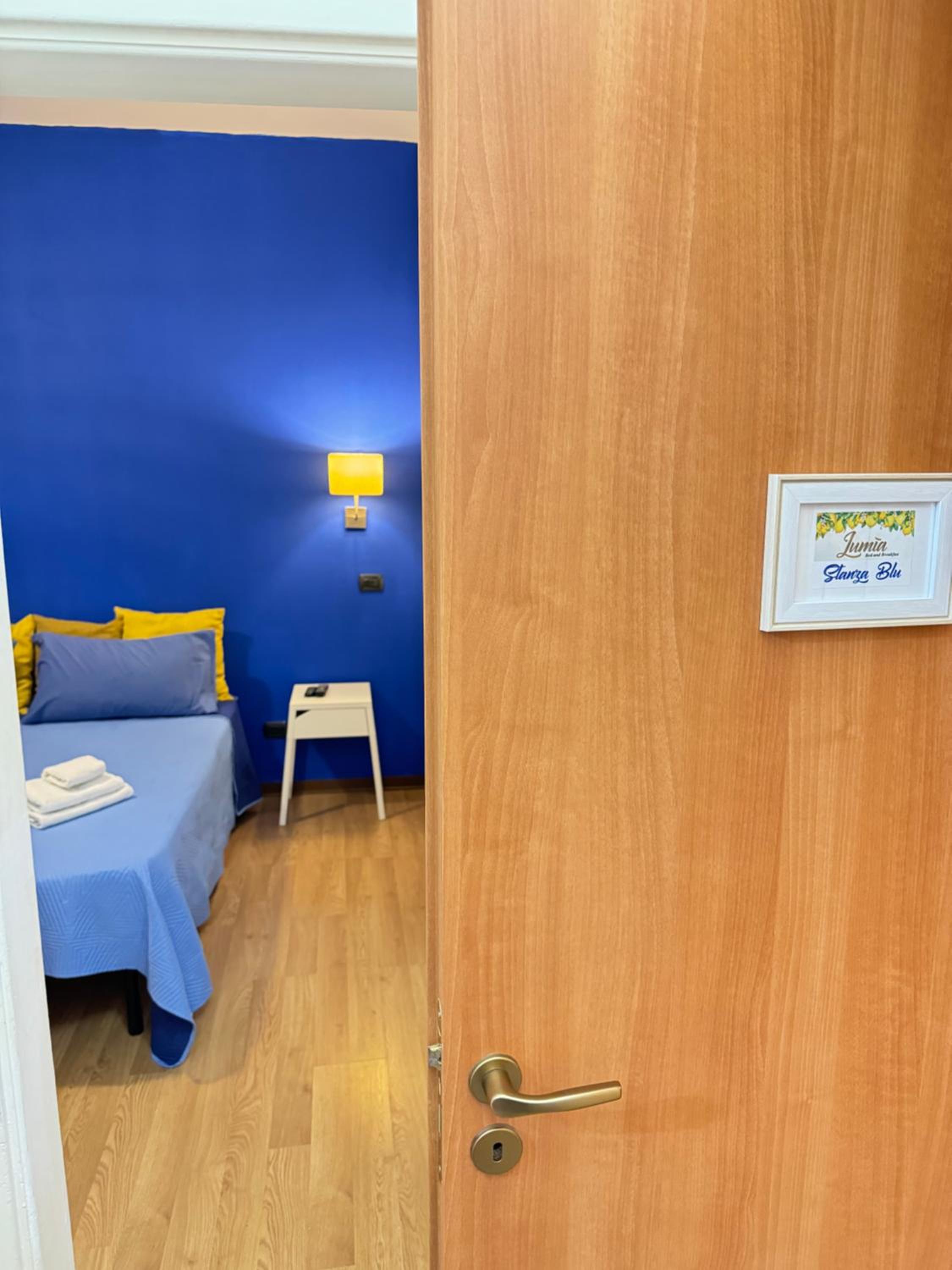 Double Room with Private Bathroom - Photo 3