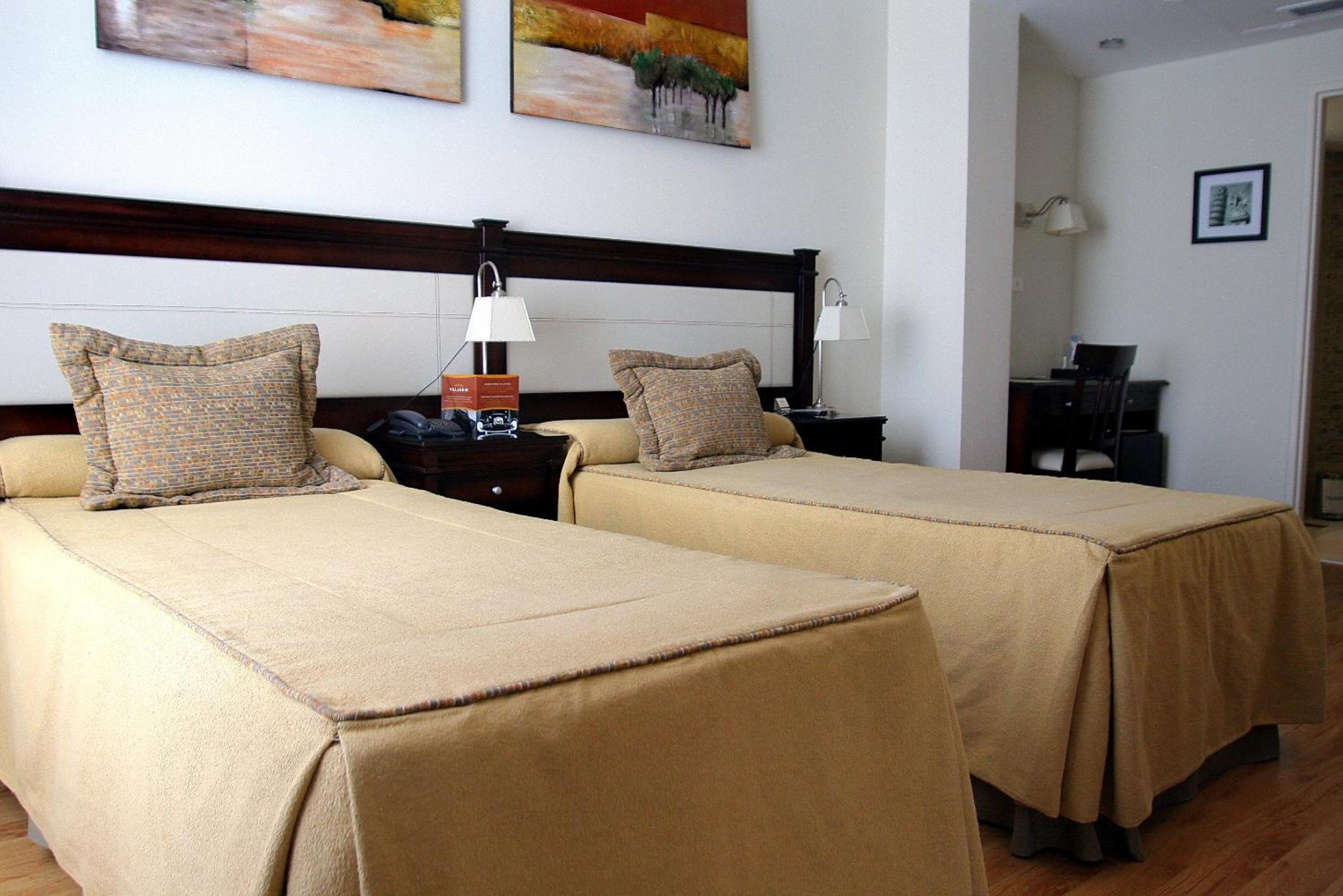 Basic Triple Room photo 2