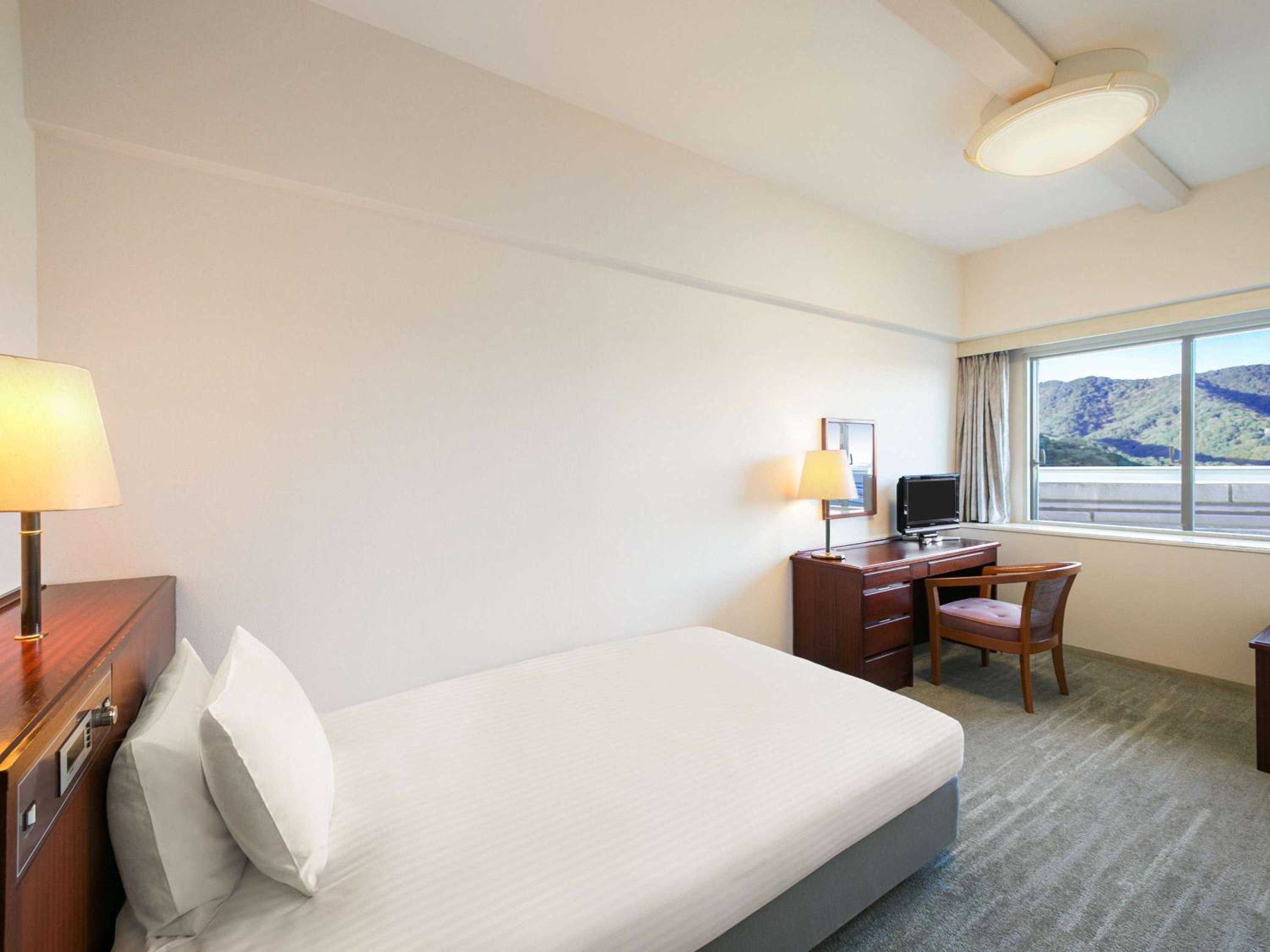 Classic Single Room