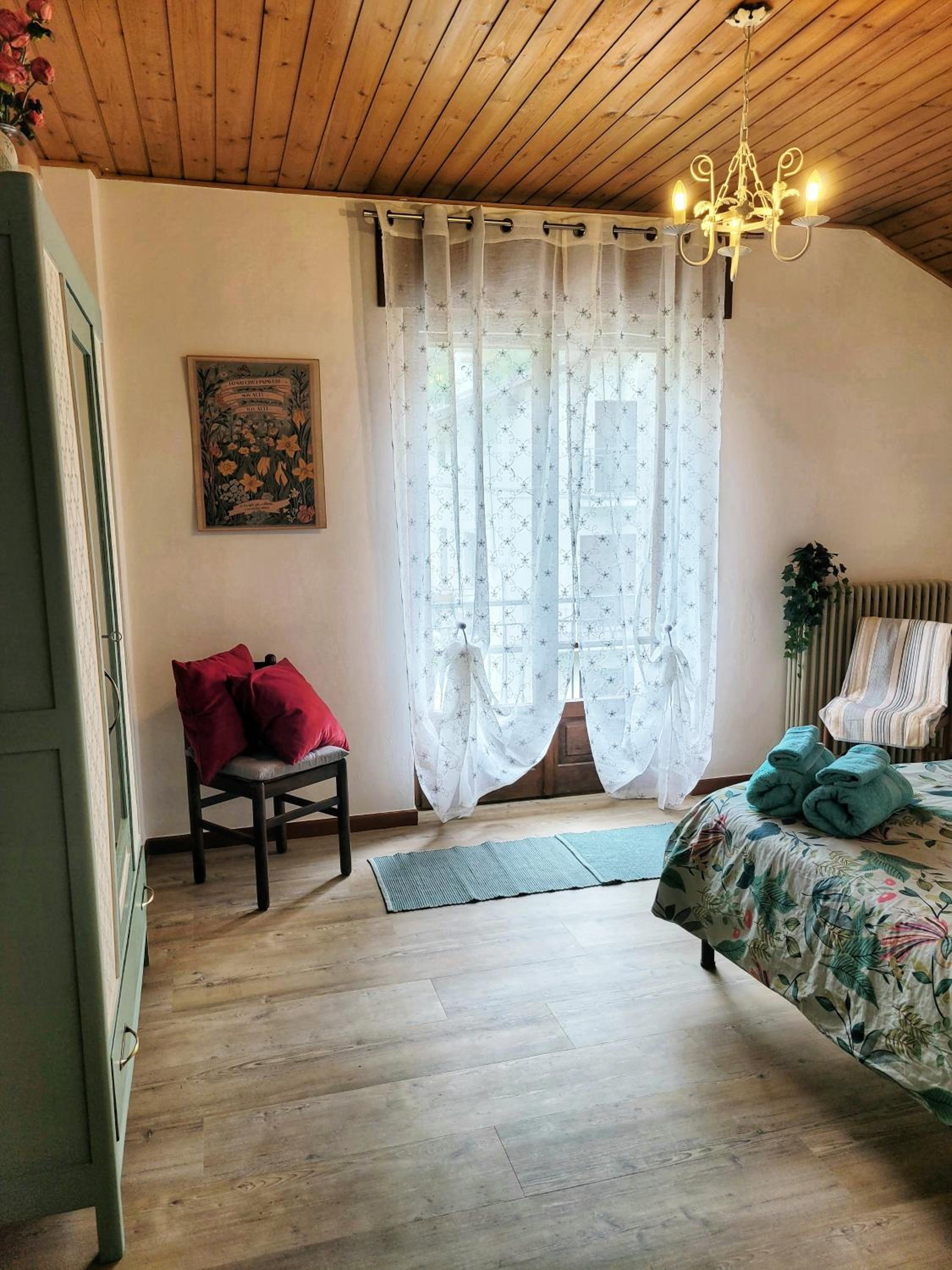 One-Bedroom Apartment With Balcony photo 1