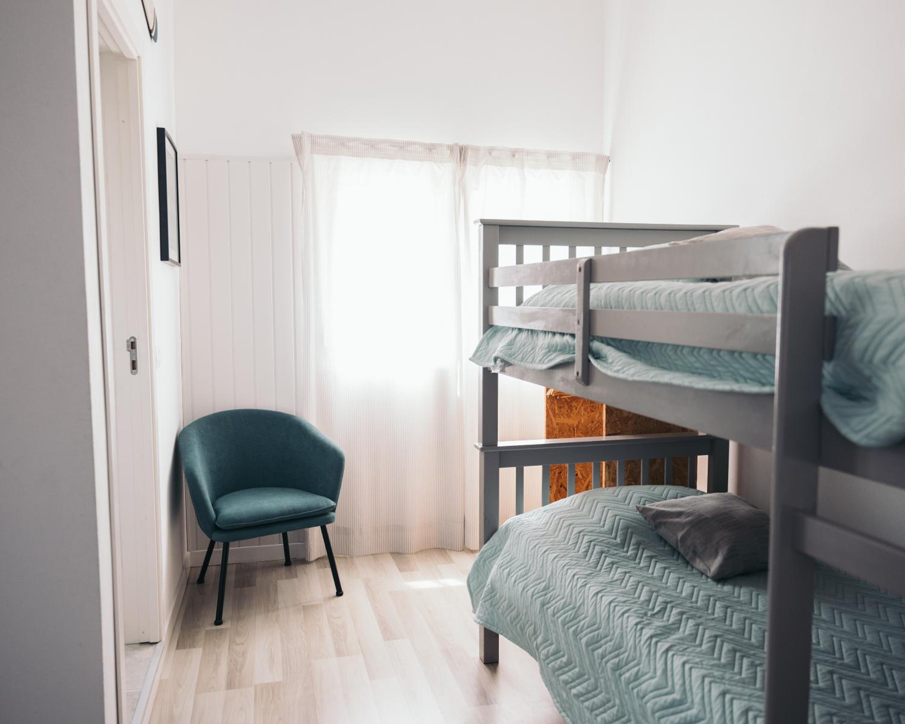 Quadruple Room with Private Bathroom photo 1