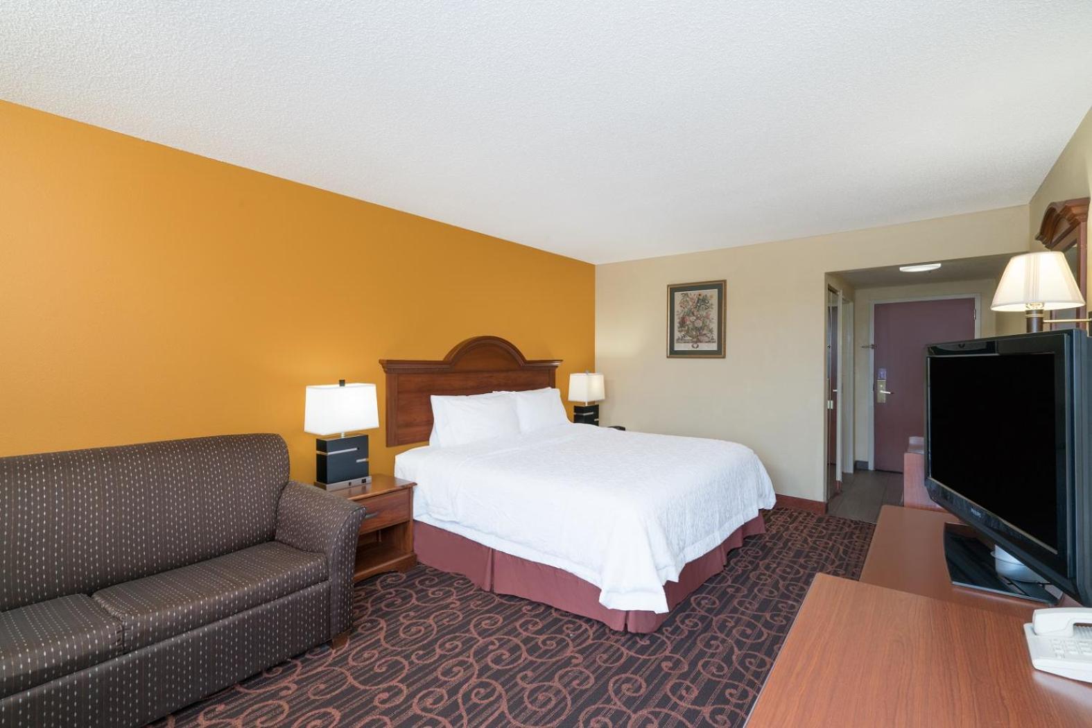 Deluxe King Room - Photo 1