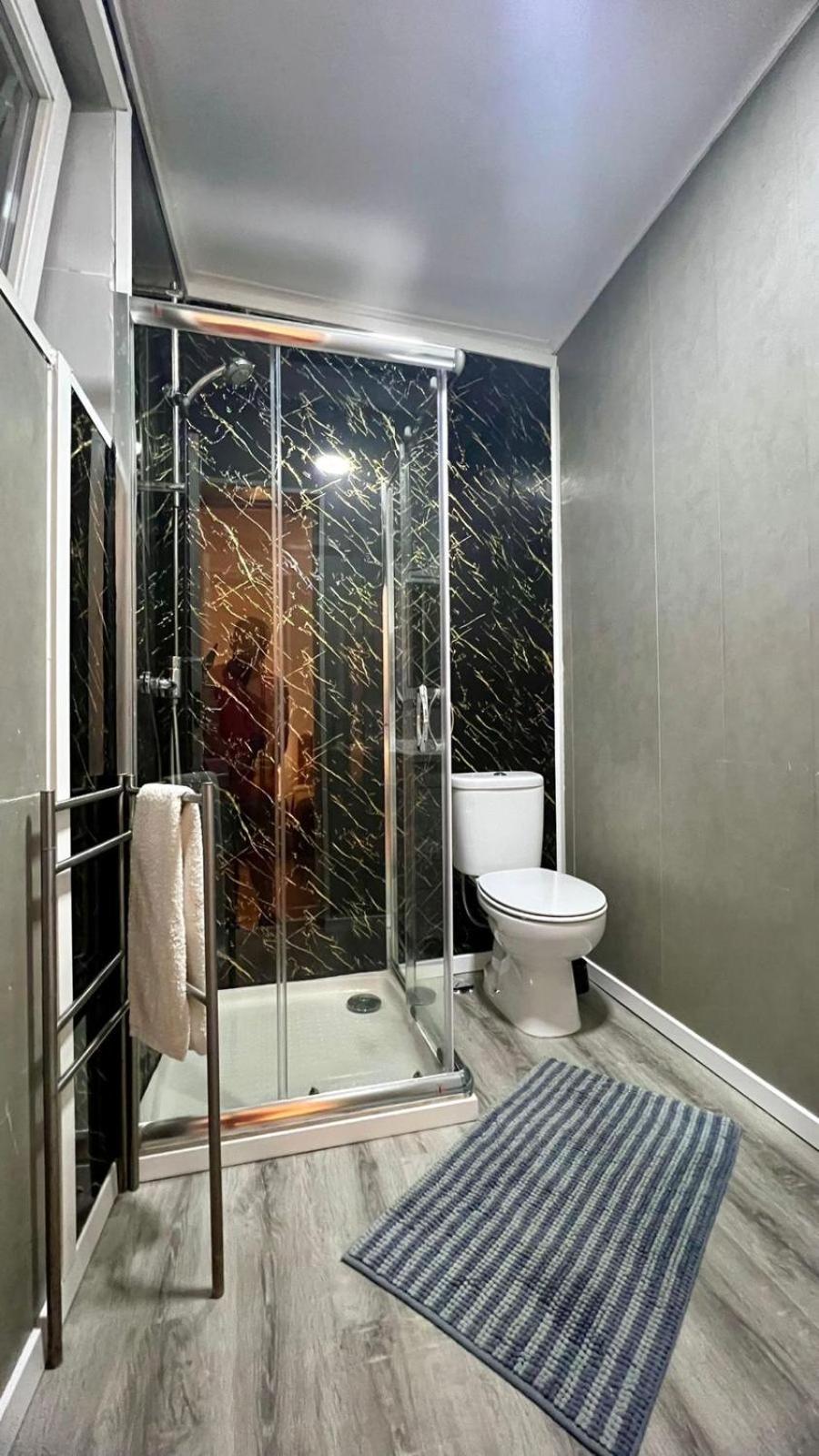 Standard Suite - Interior View - Photo 16