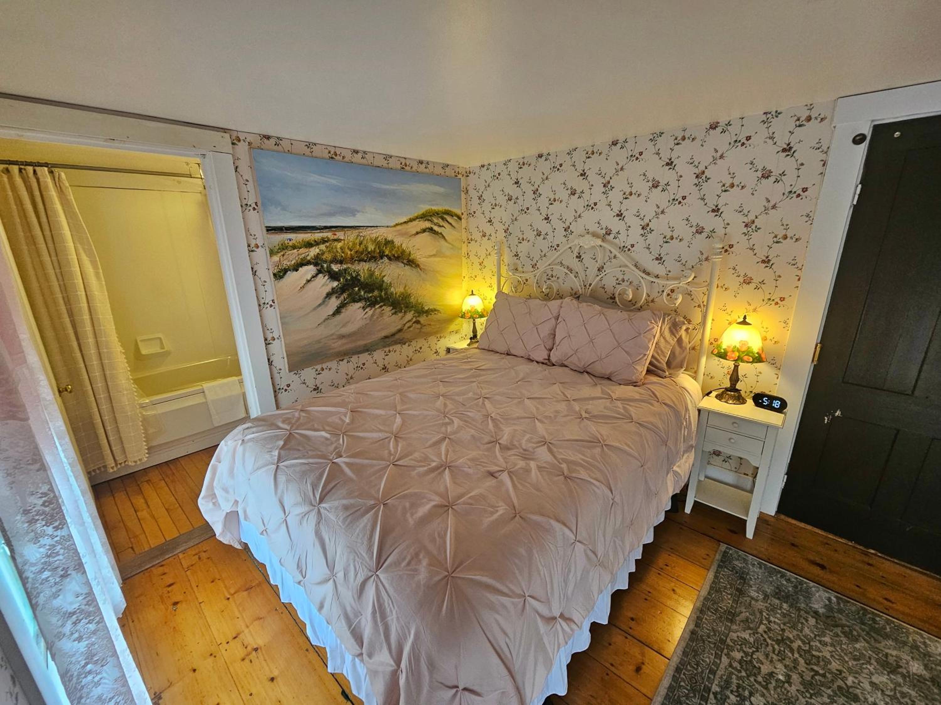 Double Room with Private Bathroom photo 1