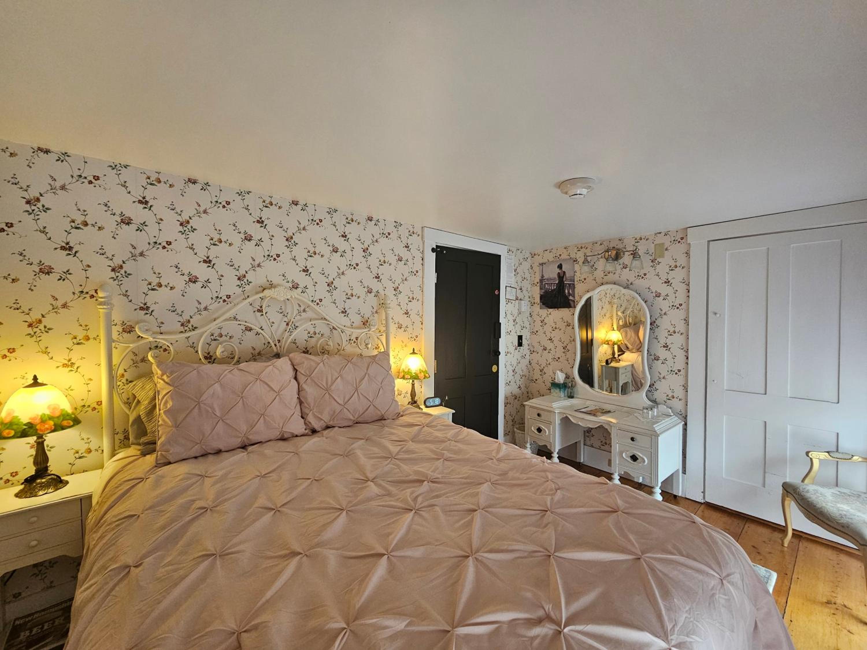 Double Room with Private Bathroom photo 2