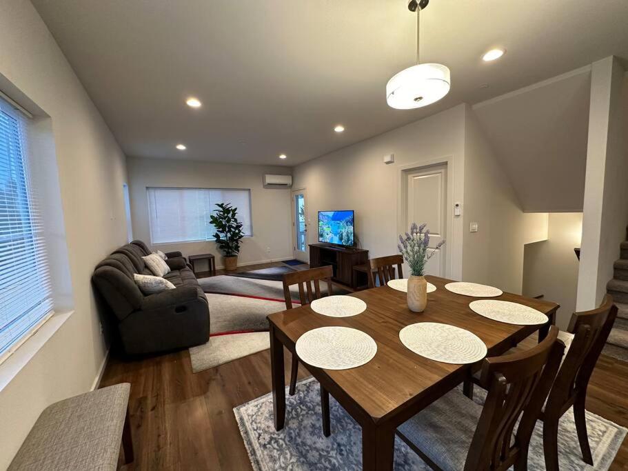 Four-Bedroom House photo 1