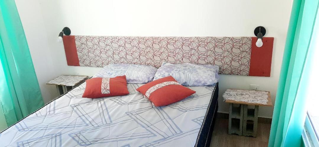 One-Bedroom House photo 1