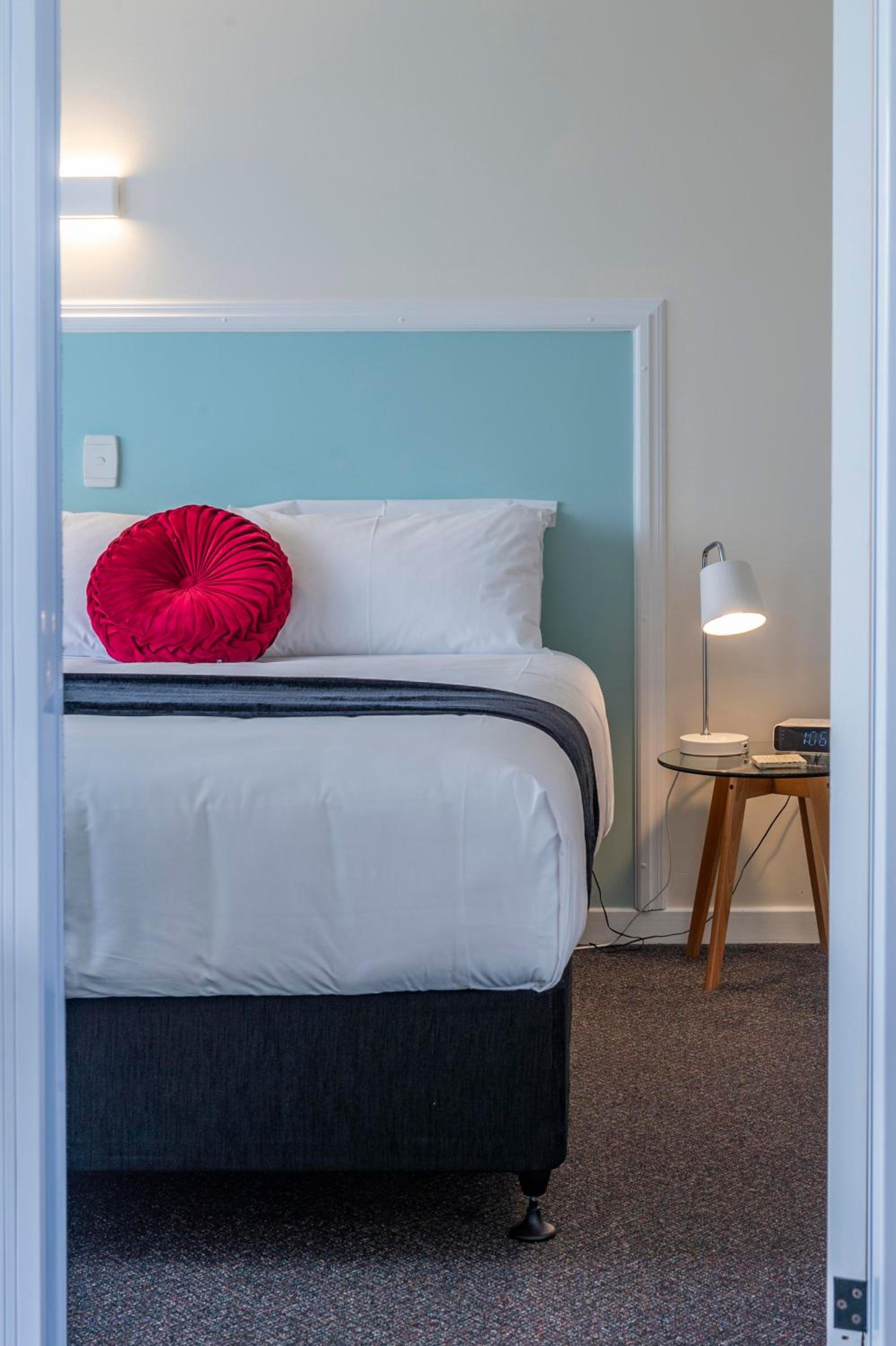 Executive Apartment - Photo 7