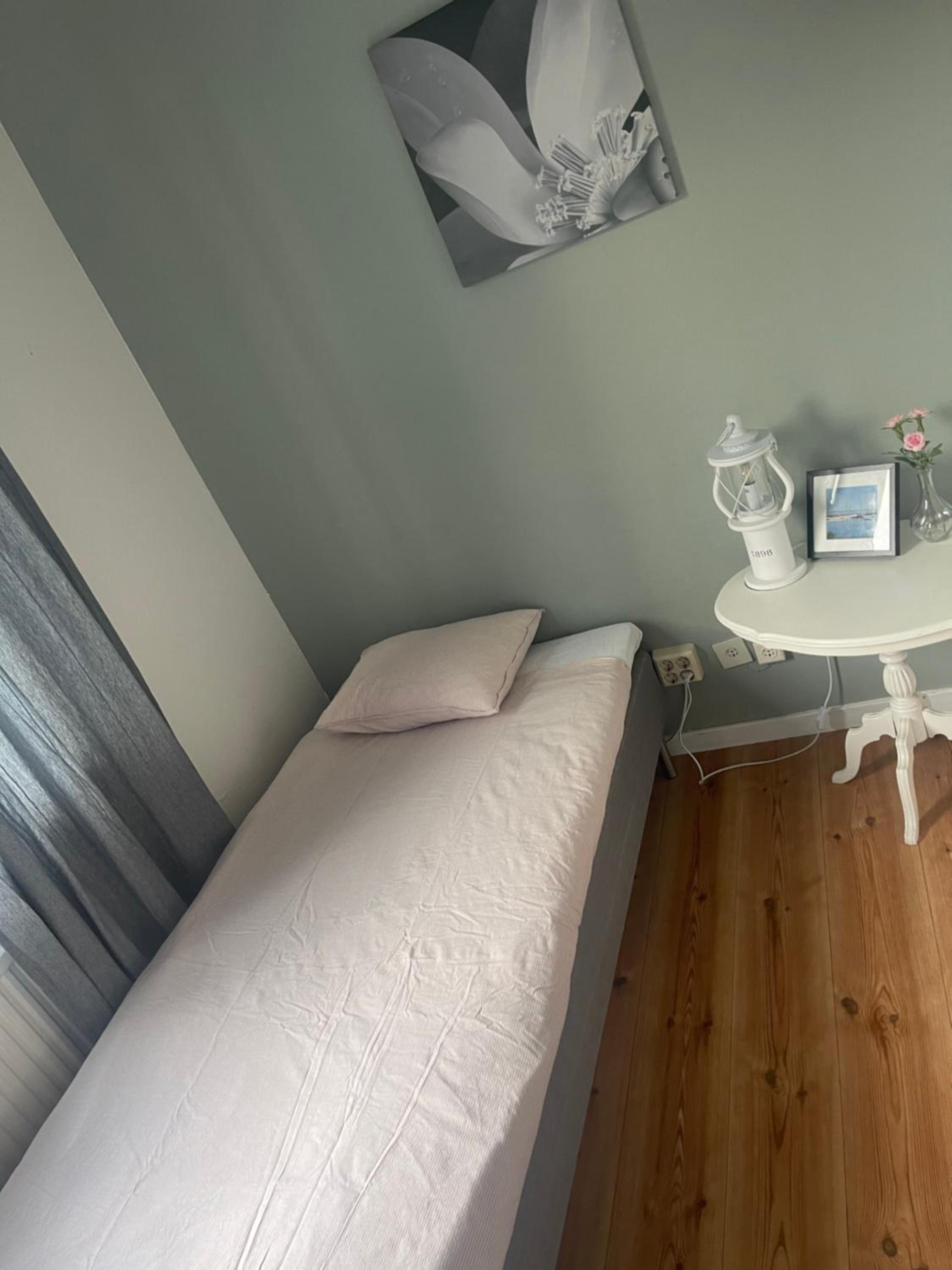 Budget Single Room photo 3