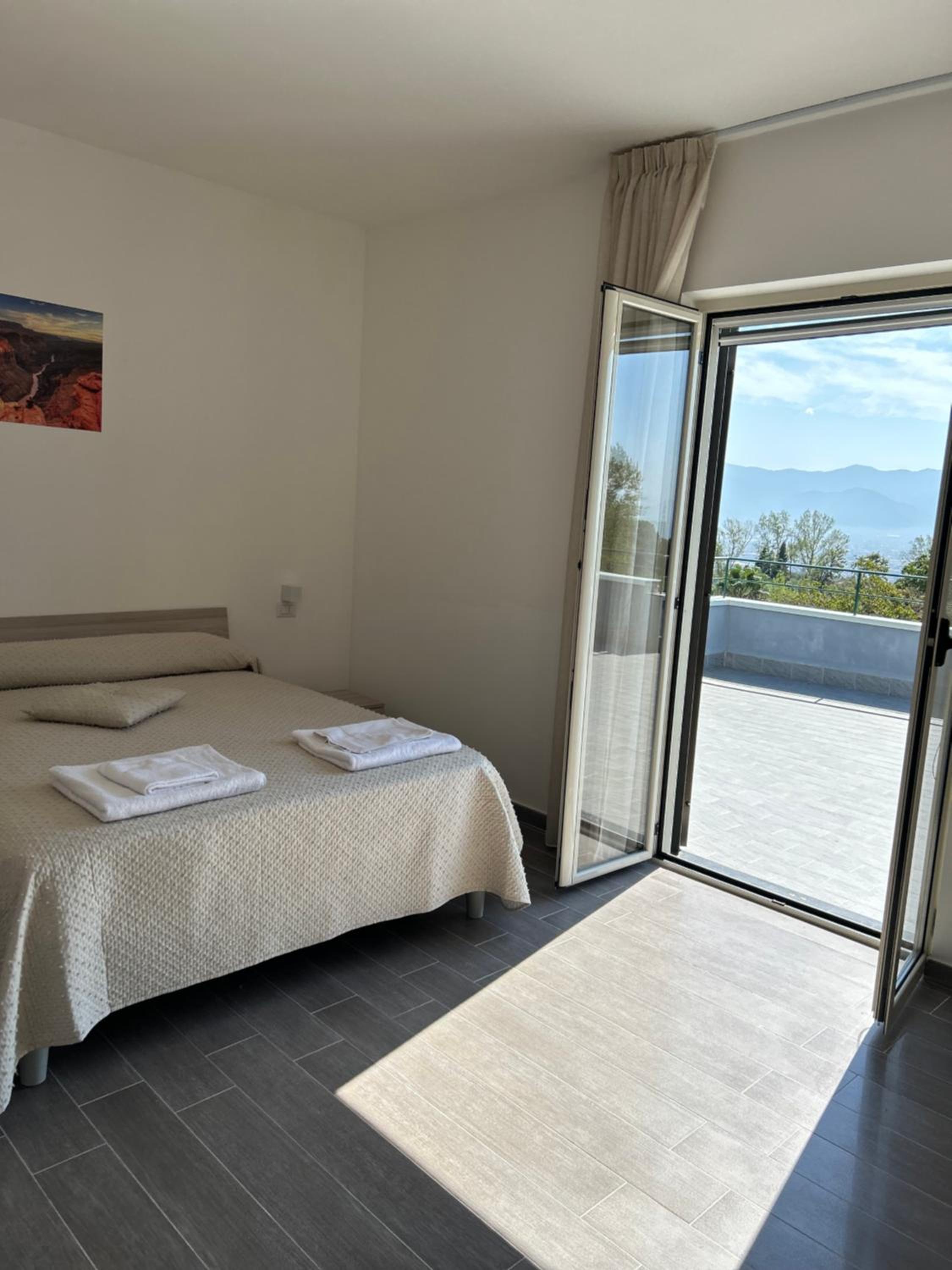 Double Room with Spa Bath - Photo 4