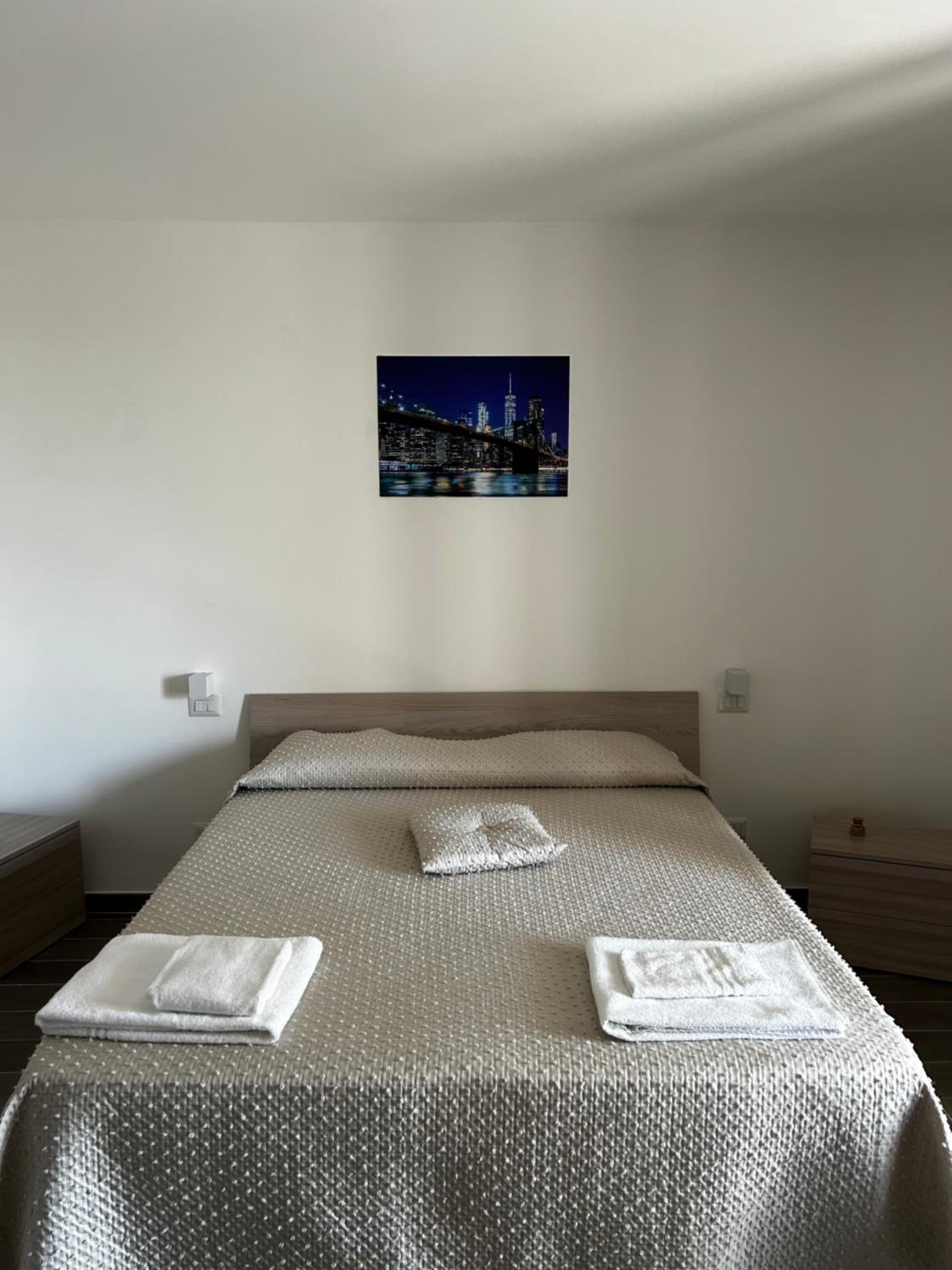 Double Room - Photo 6