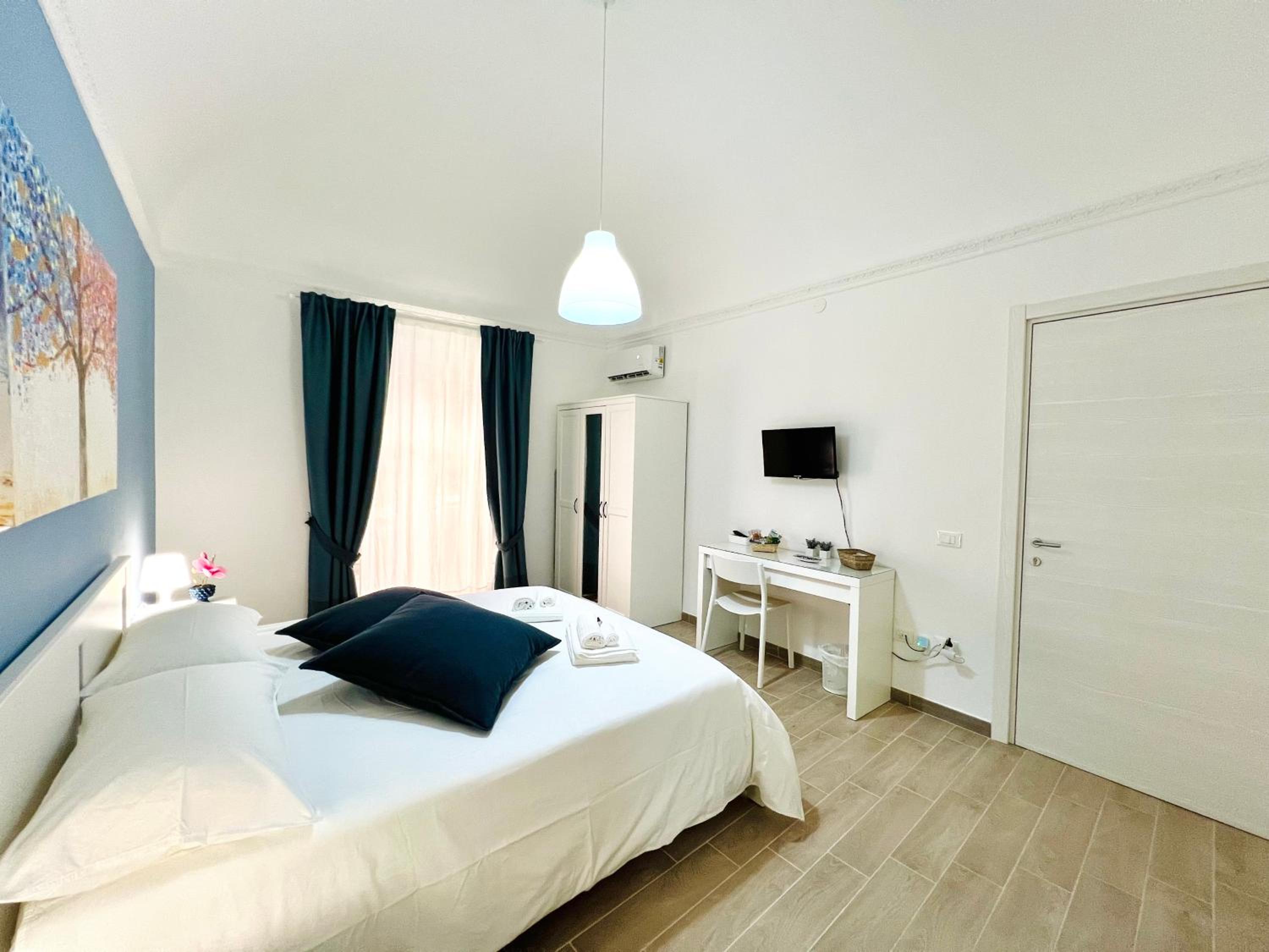 Double Room with Private Bathroom photo 2