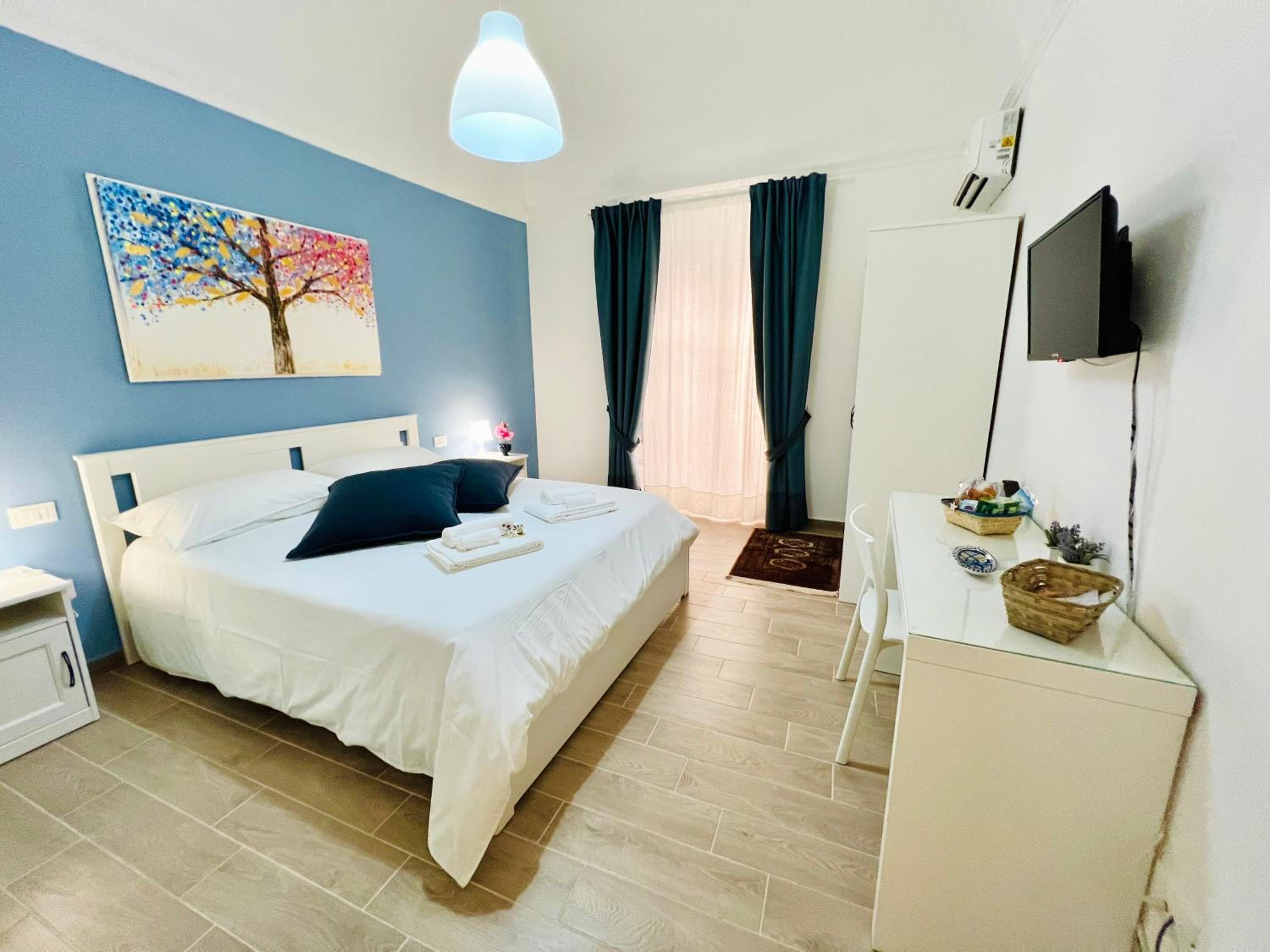 Double Room with Private Bathroom photo 3