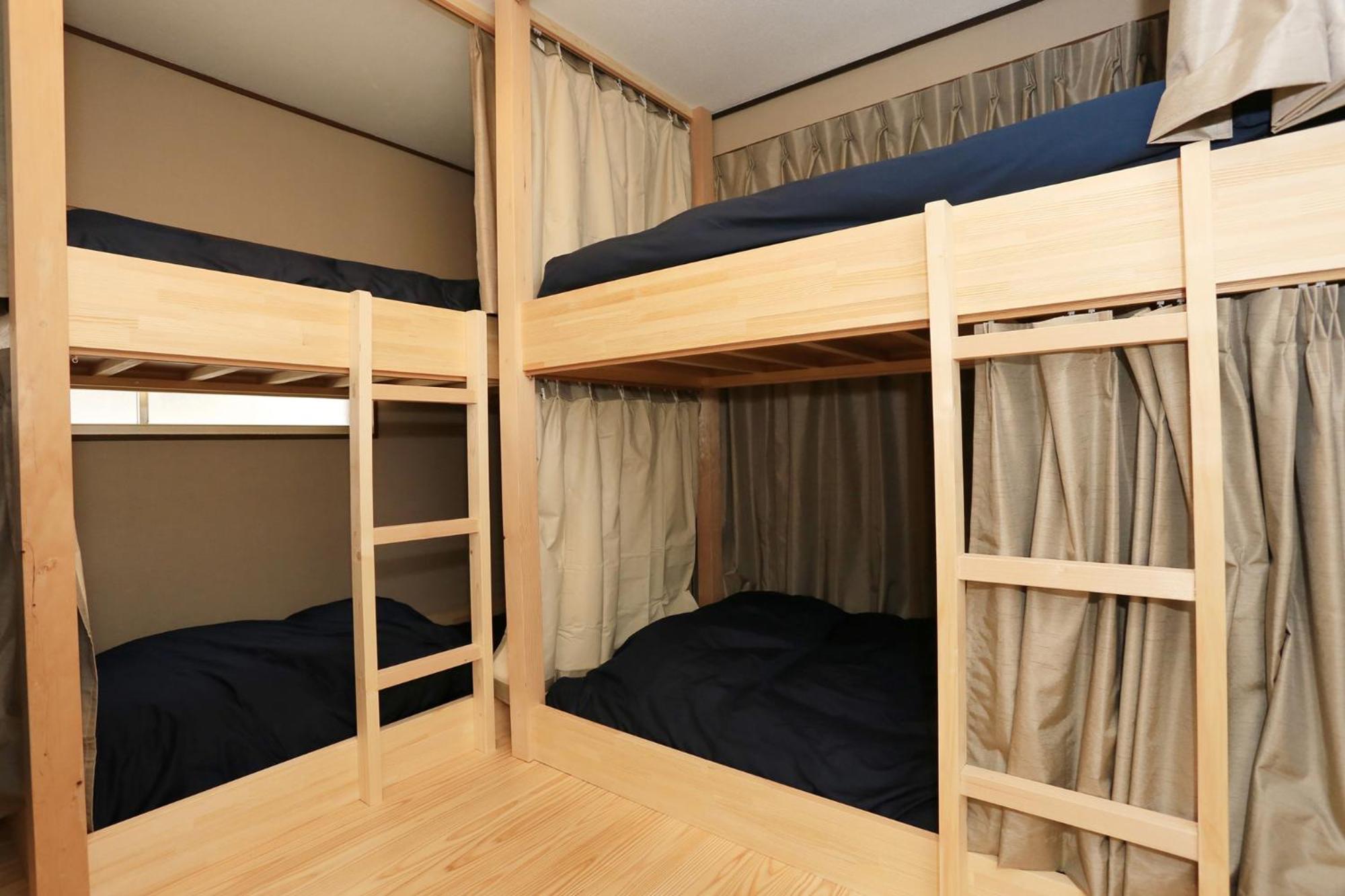 Bunk Bed in Male Dormitory Room, photo 7