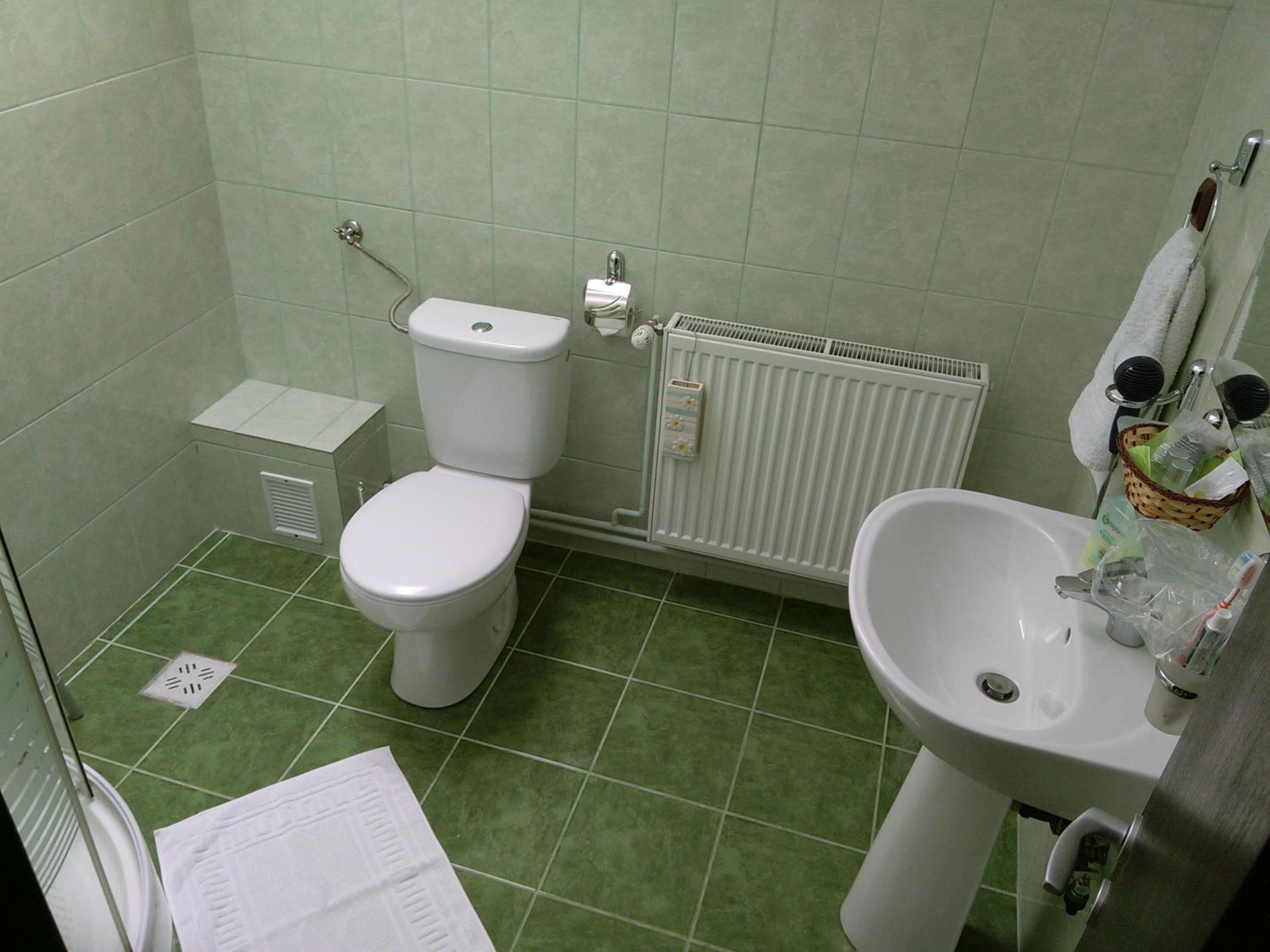 Double or Twin Room - Photo 30