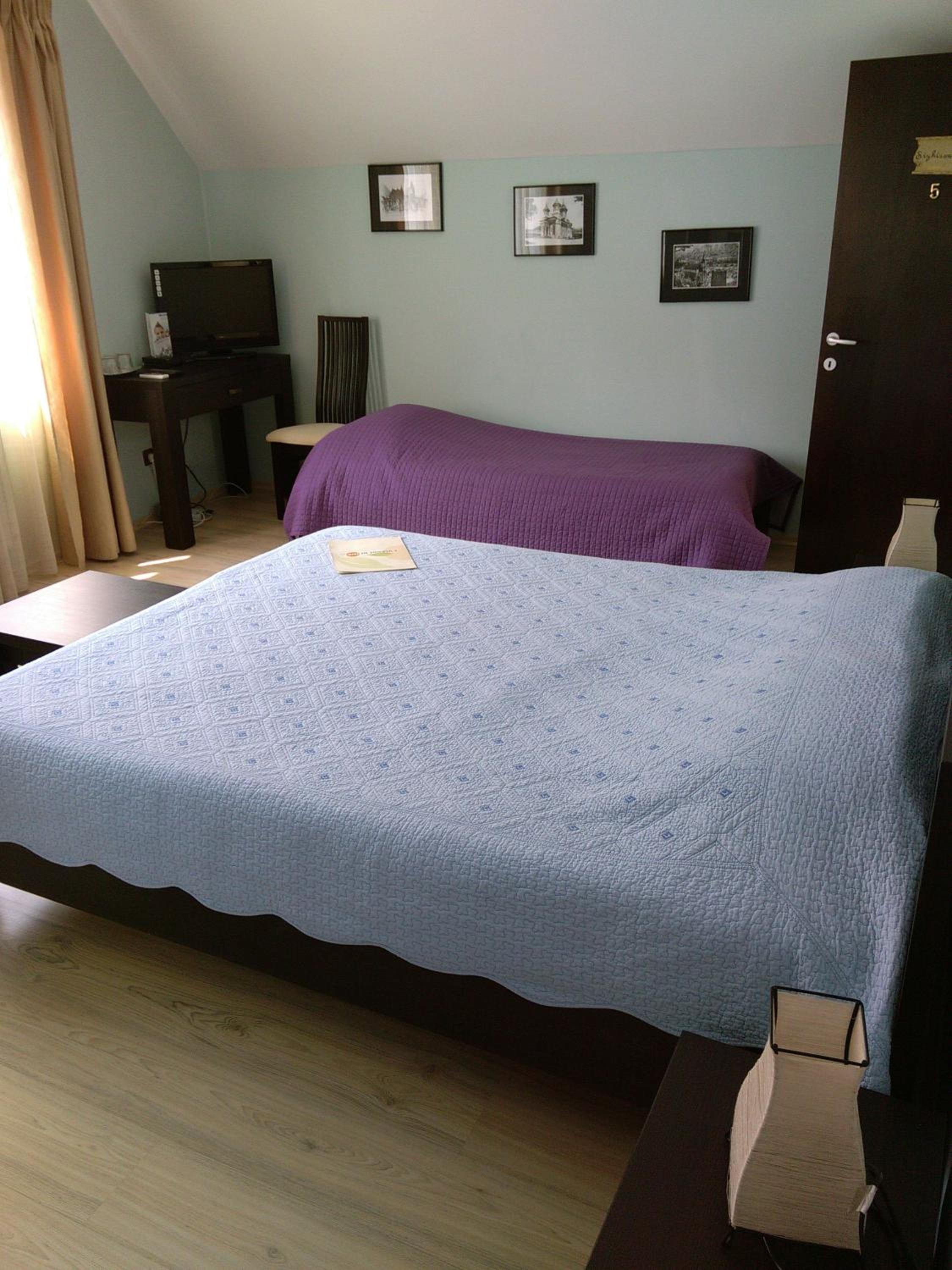 Triple Room - Photo 7