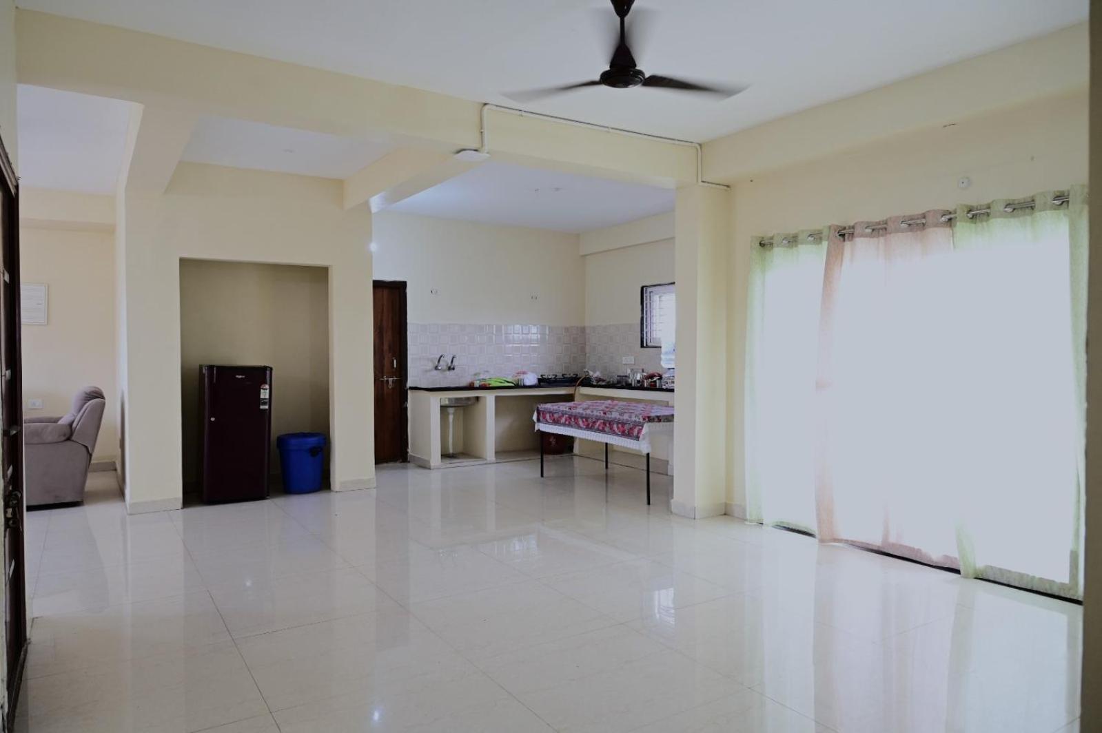 Two-Bedroom House photo 2