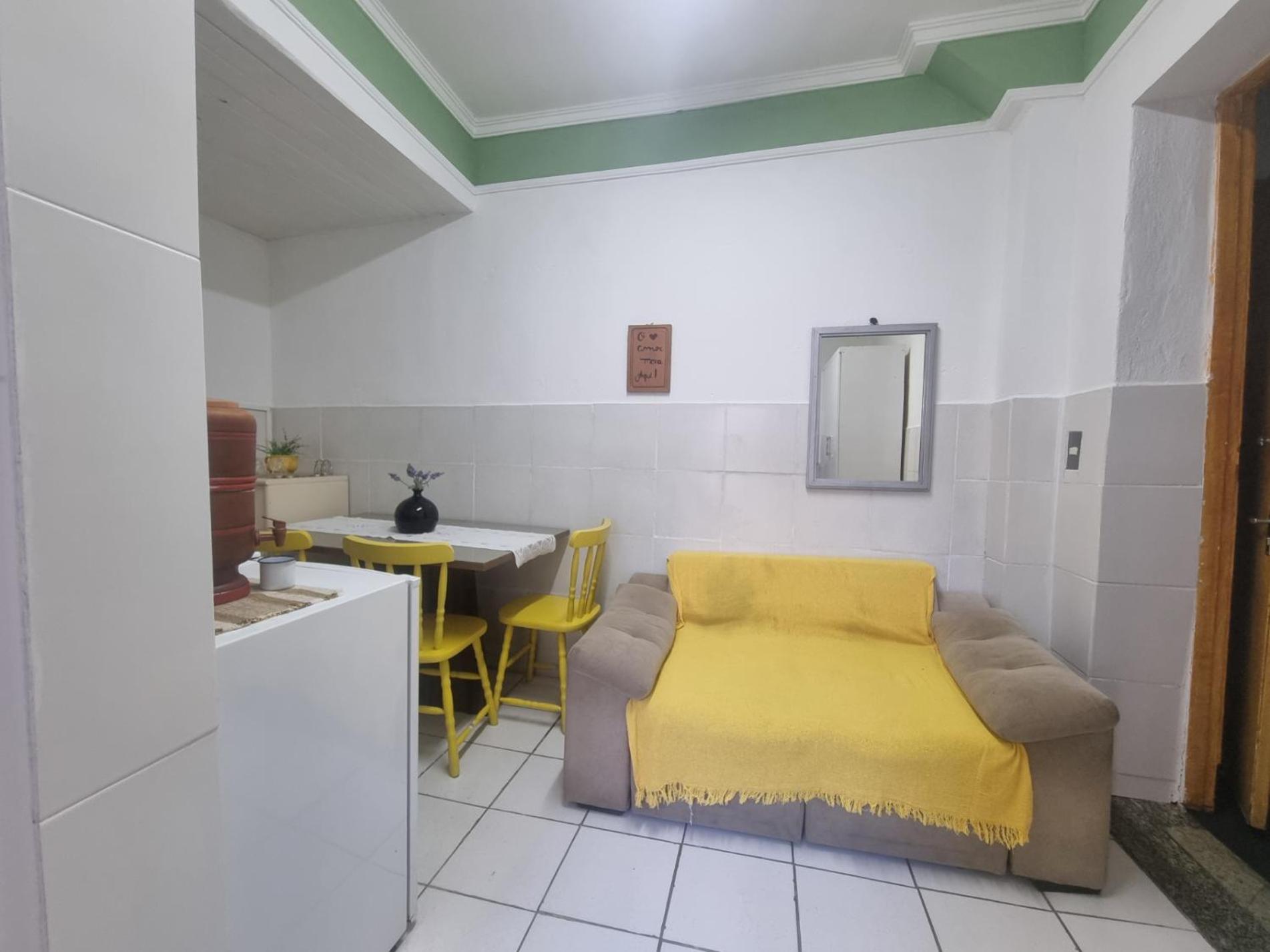 Twin Room with Private Bathroom - Photo 6
