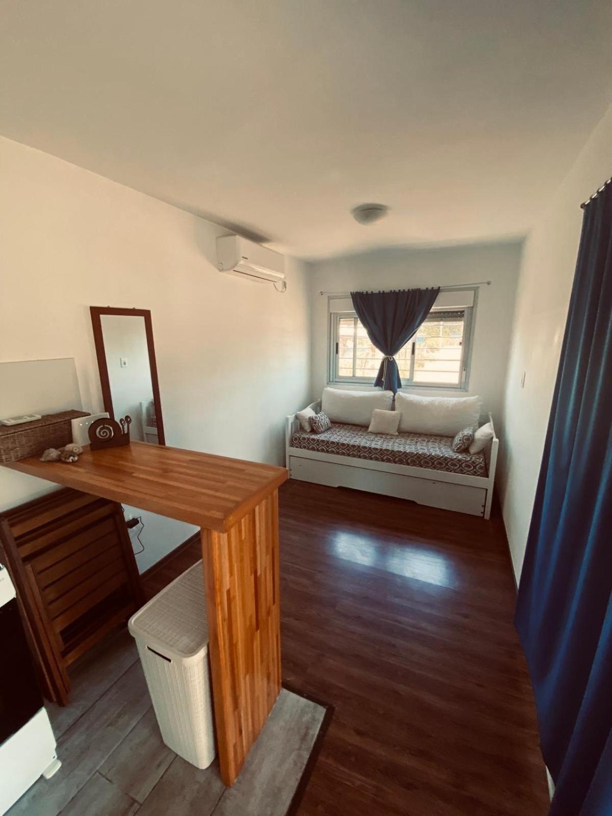 One-Bedroom House photo 2