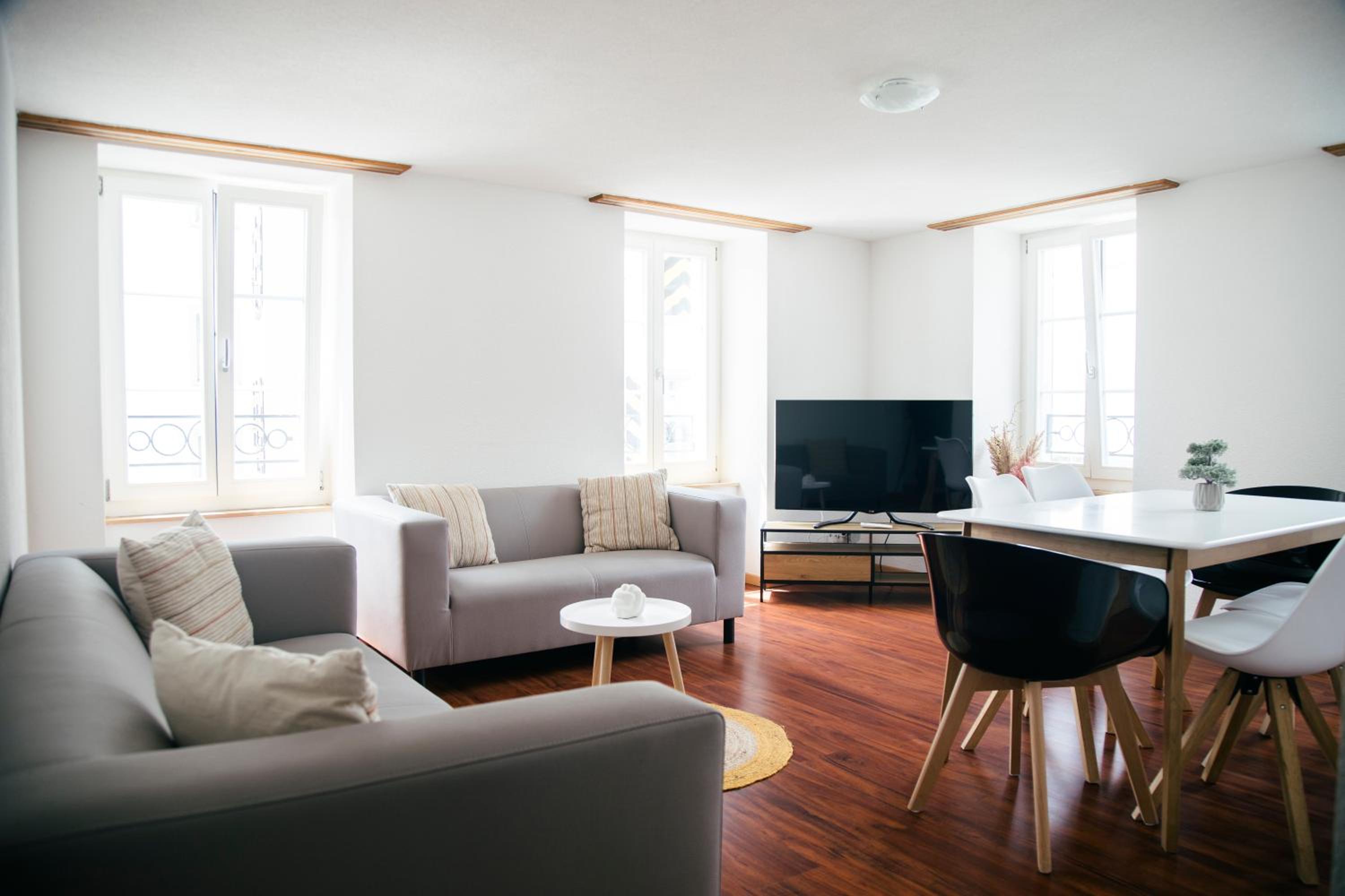 Three-Bedroom Apartment photo 1