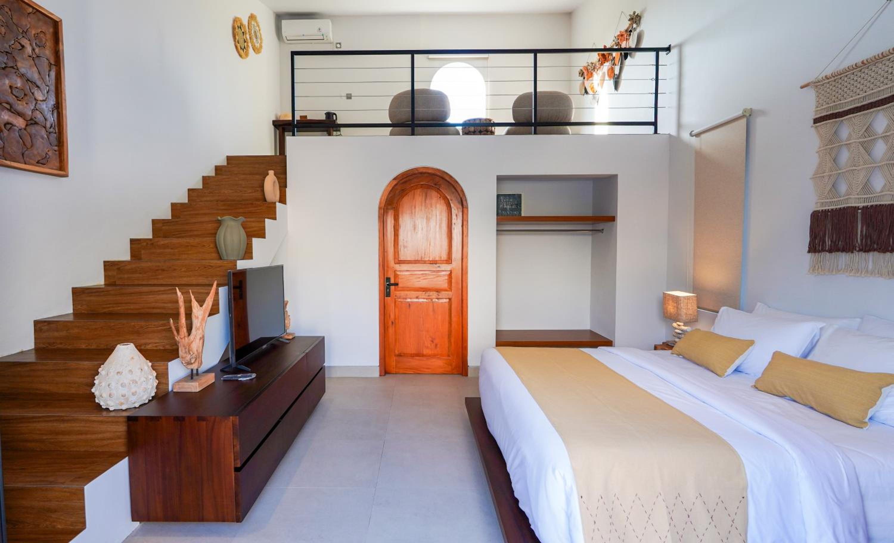 Loft photo 2