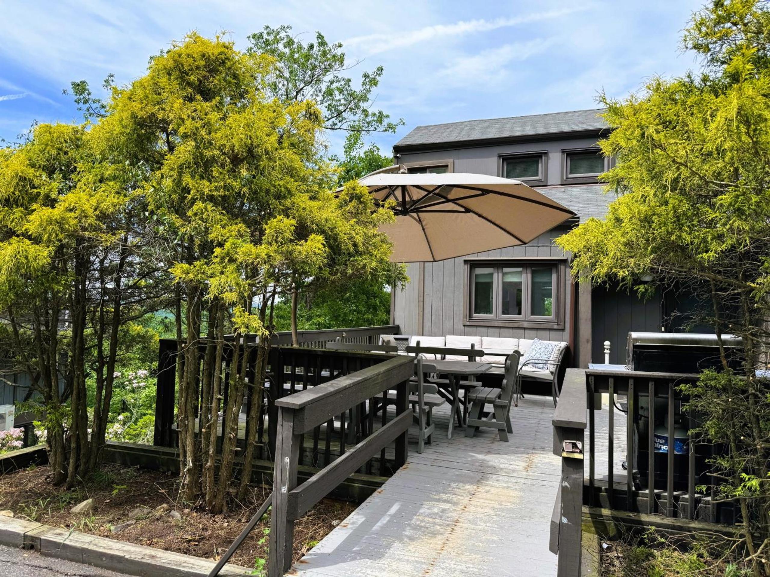 Four-Bedroom House photo 2