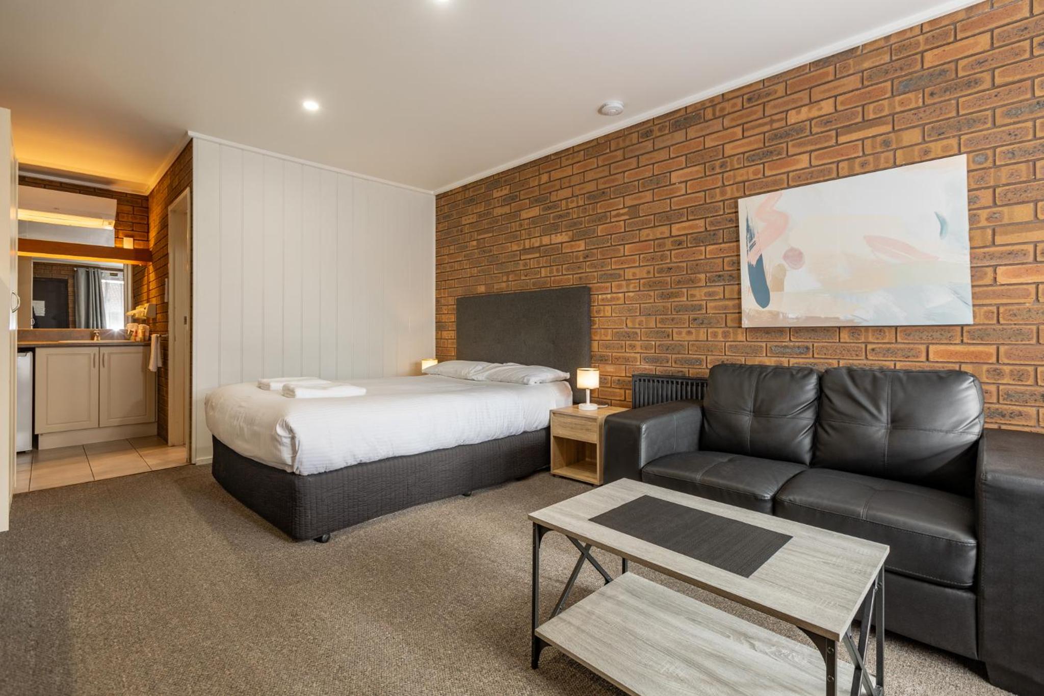 Queen Room - Photo 5