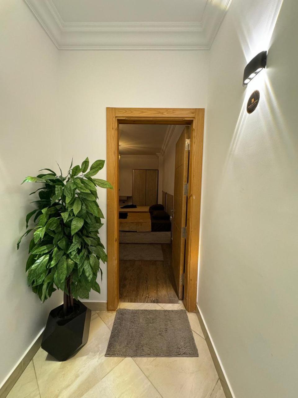 Two-Bedroom Deluxe Apartment with Garden View photo 1