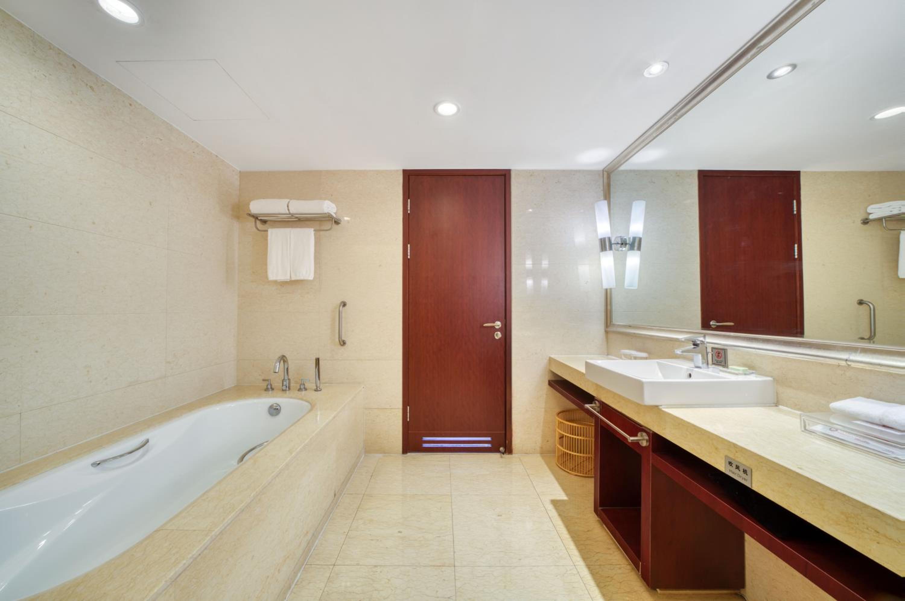 Superior Twin Room - Photo 3