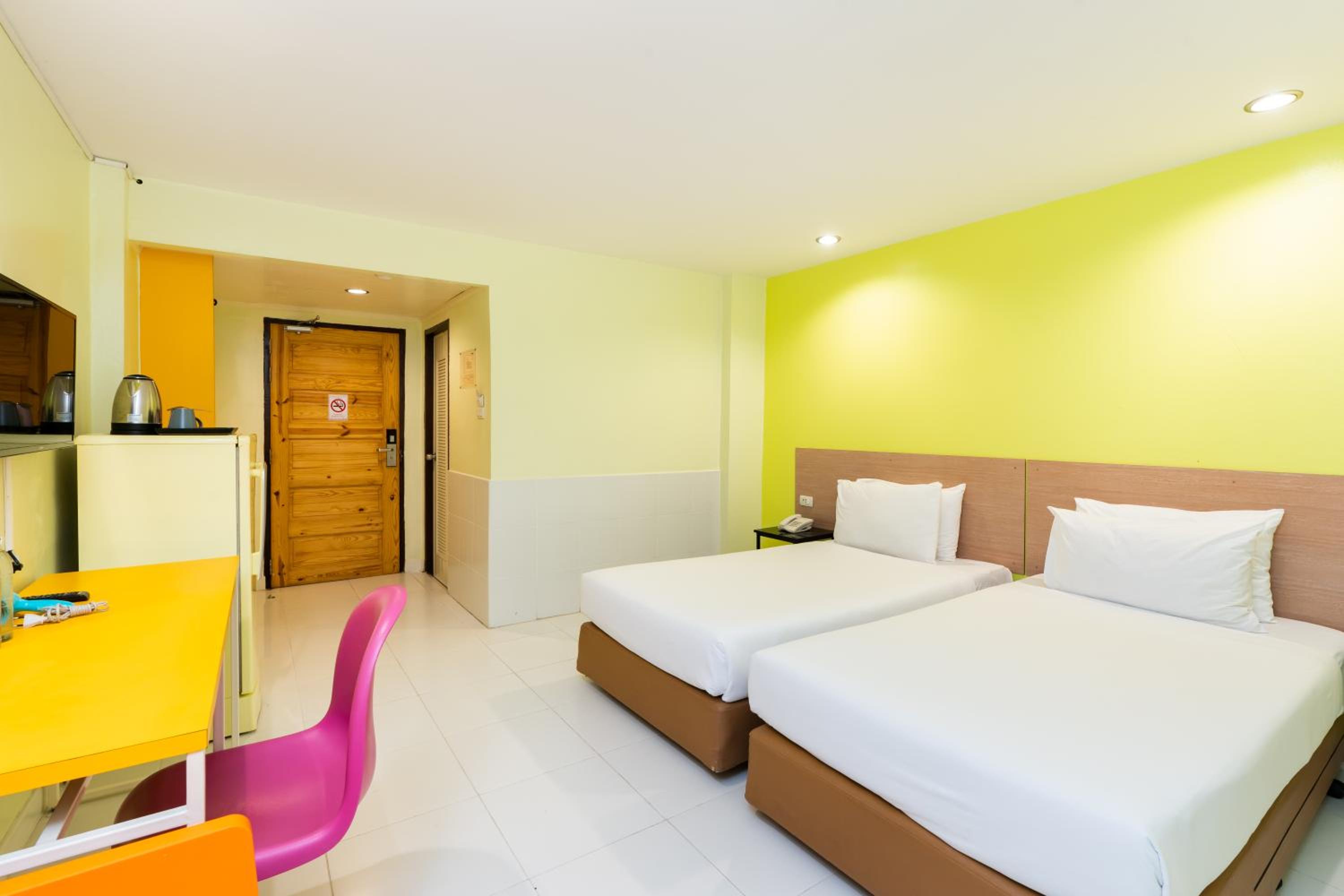 Standard Double or Twin Room - No Window - Photo 2