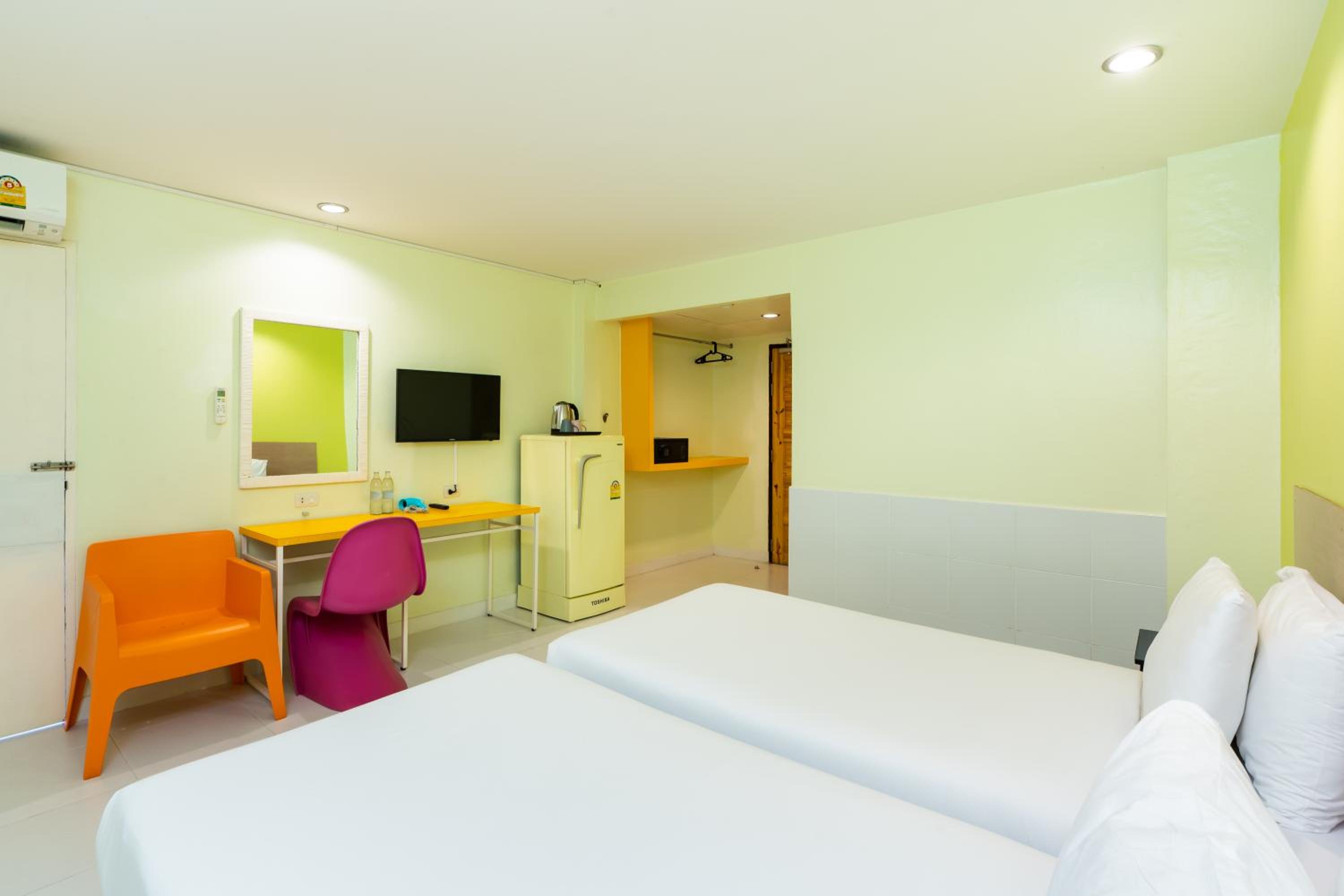 Standard Double or Twin Room - No Window - Photo 4