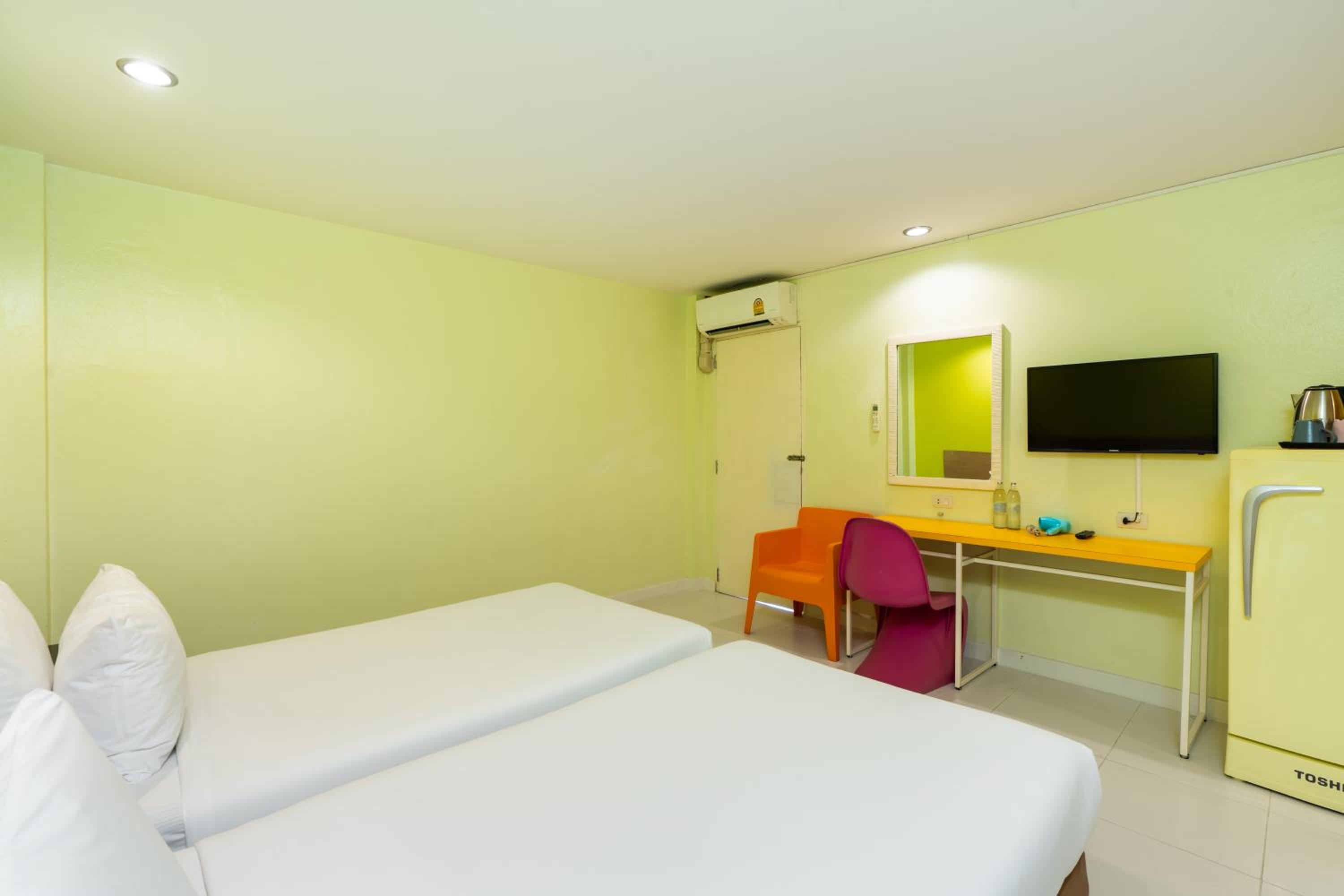 Standard Double or Twin Room - No Window - Photo 6