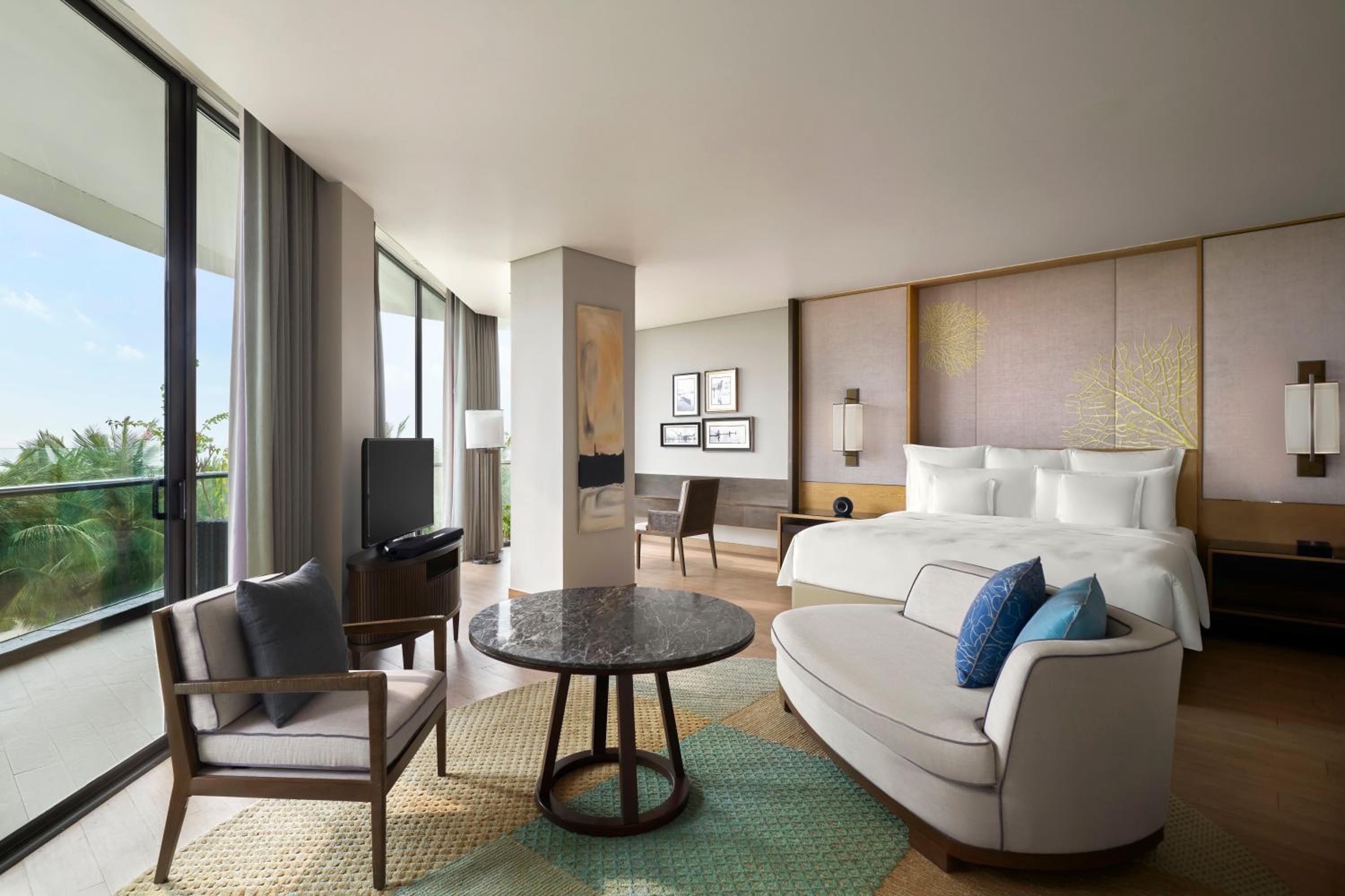 Junior King Suite