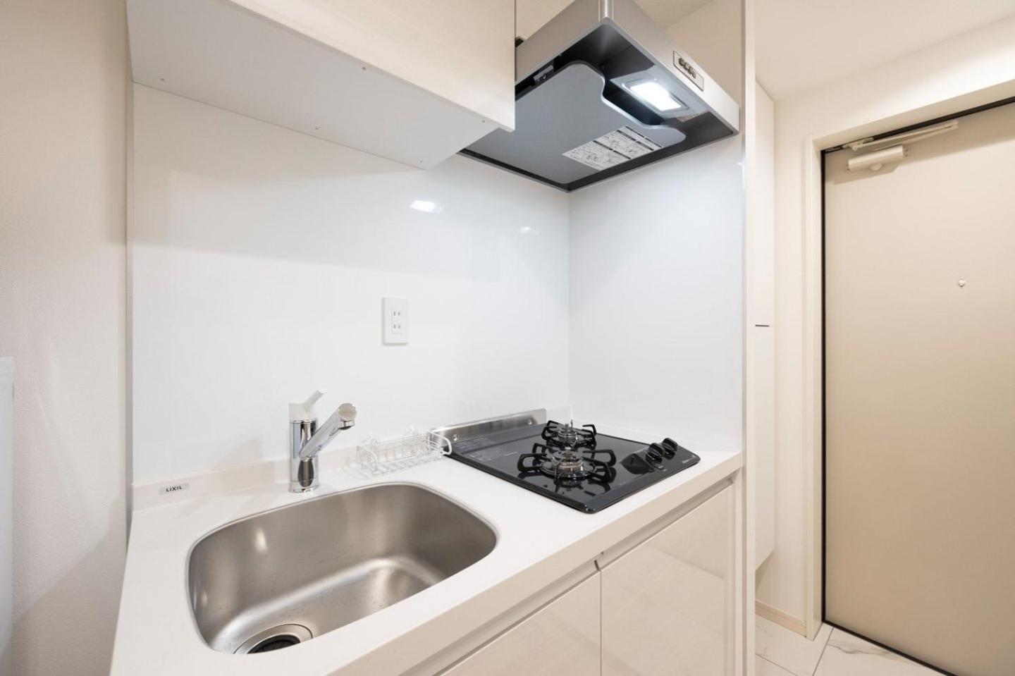 One-Bedroom Apartment photo 3