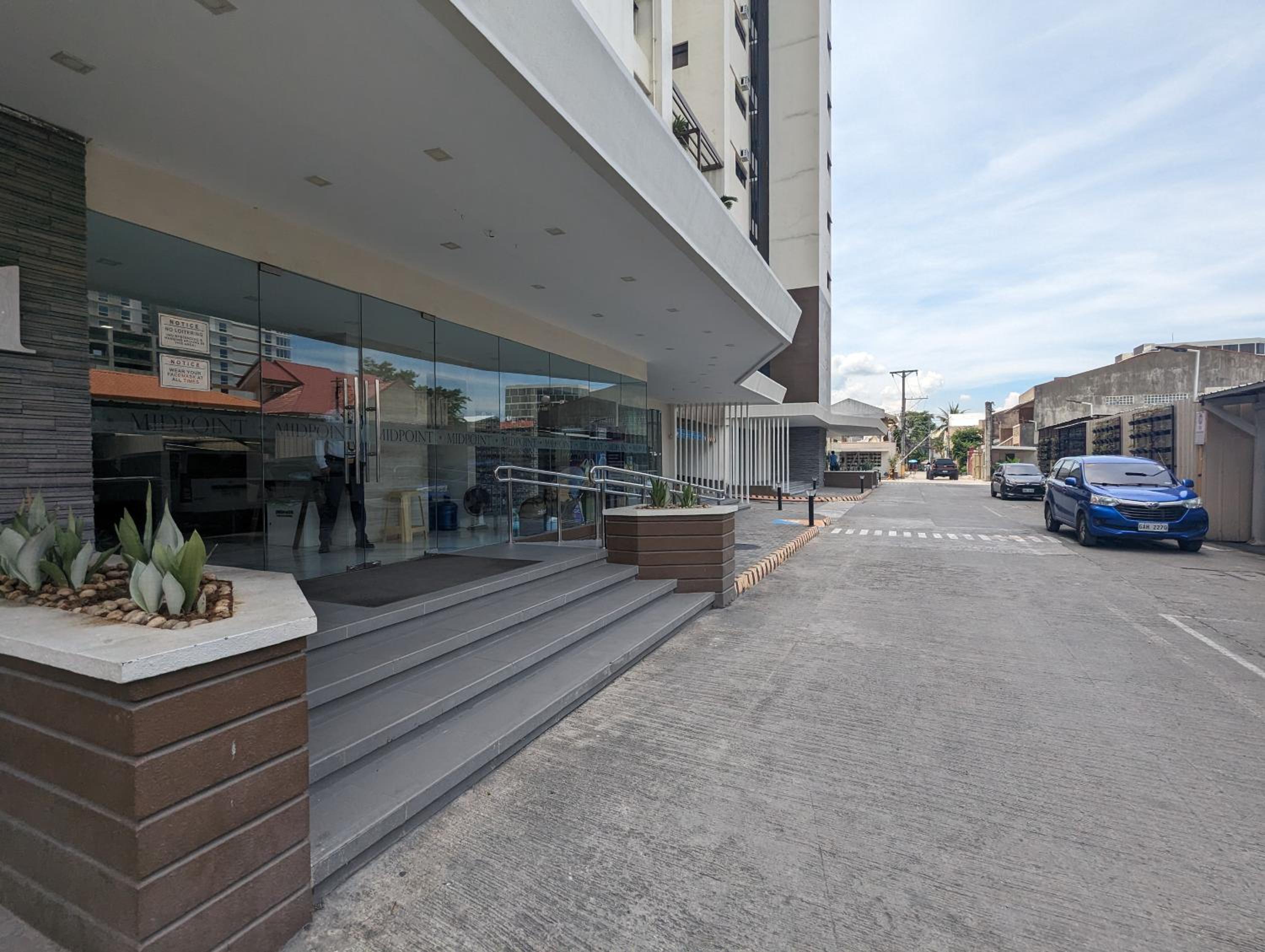 Two-Bedroom Apartment With View photo 2