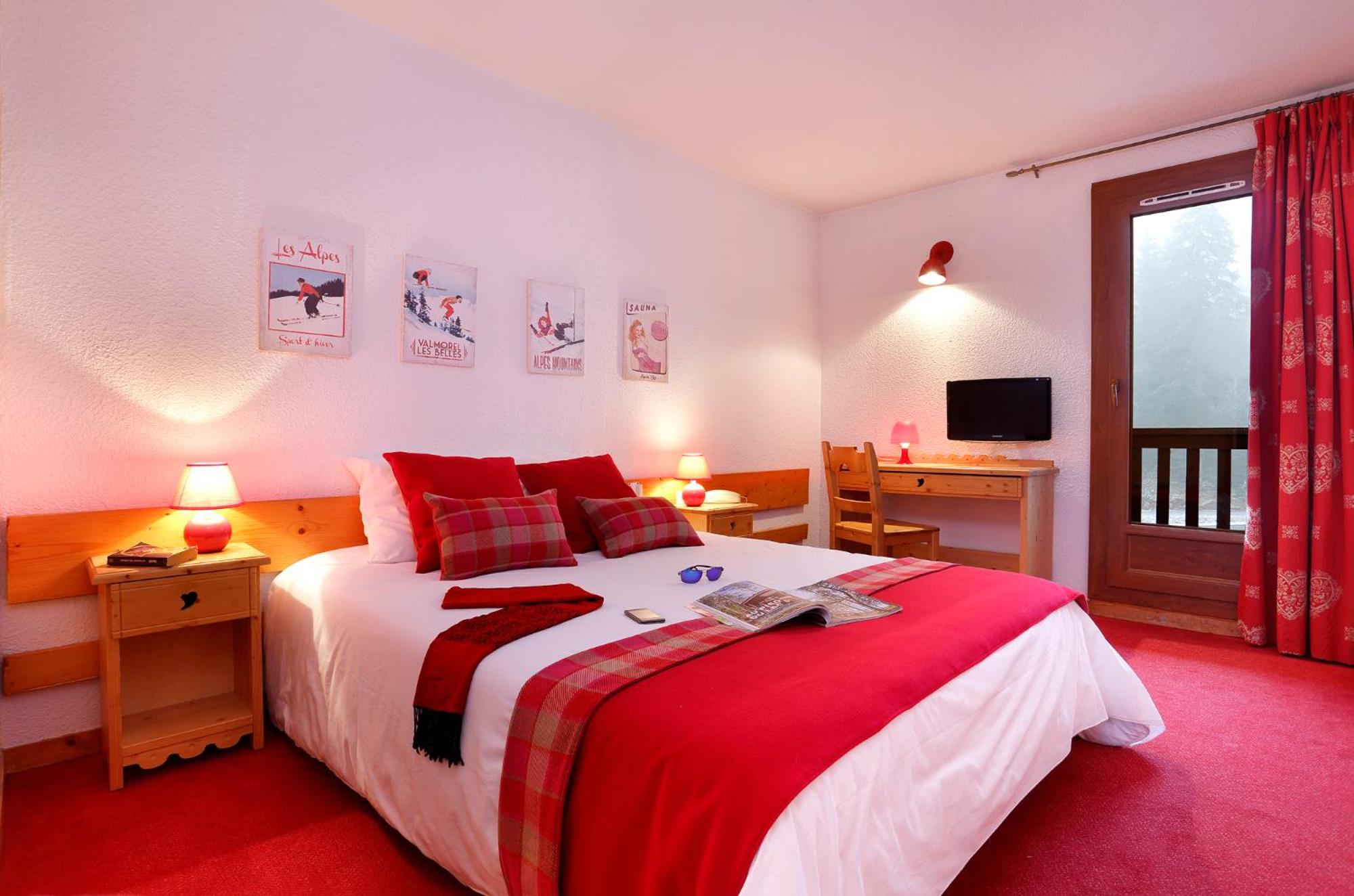 Standard Double Room with Balcony photo 2