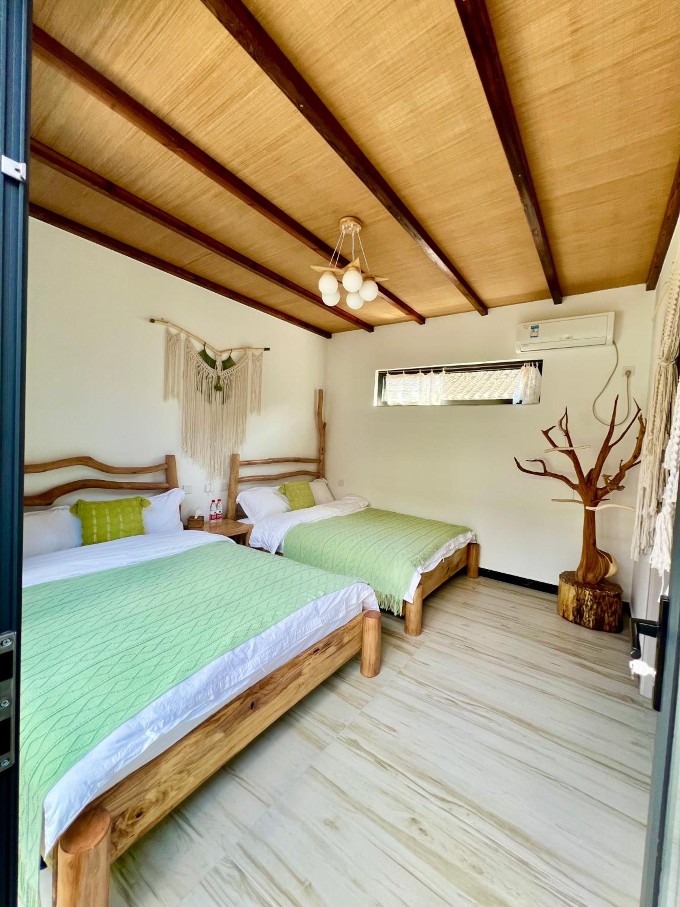 Twin Room with Private Bathroom photo 1