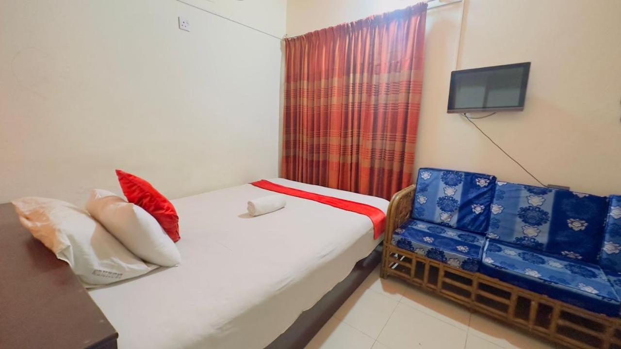 Single Room with Private Bathroom photo 3