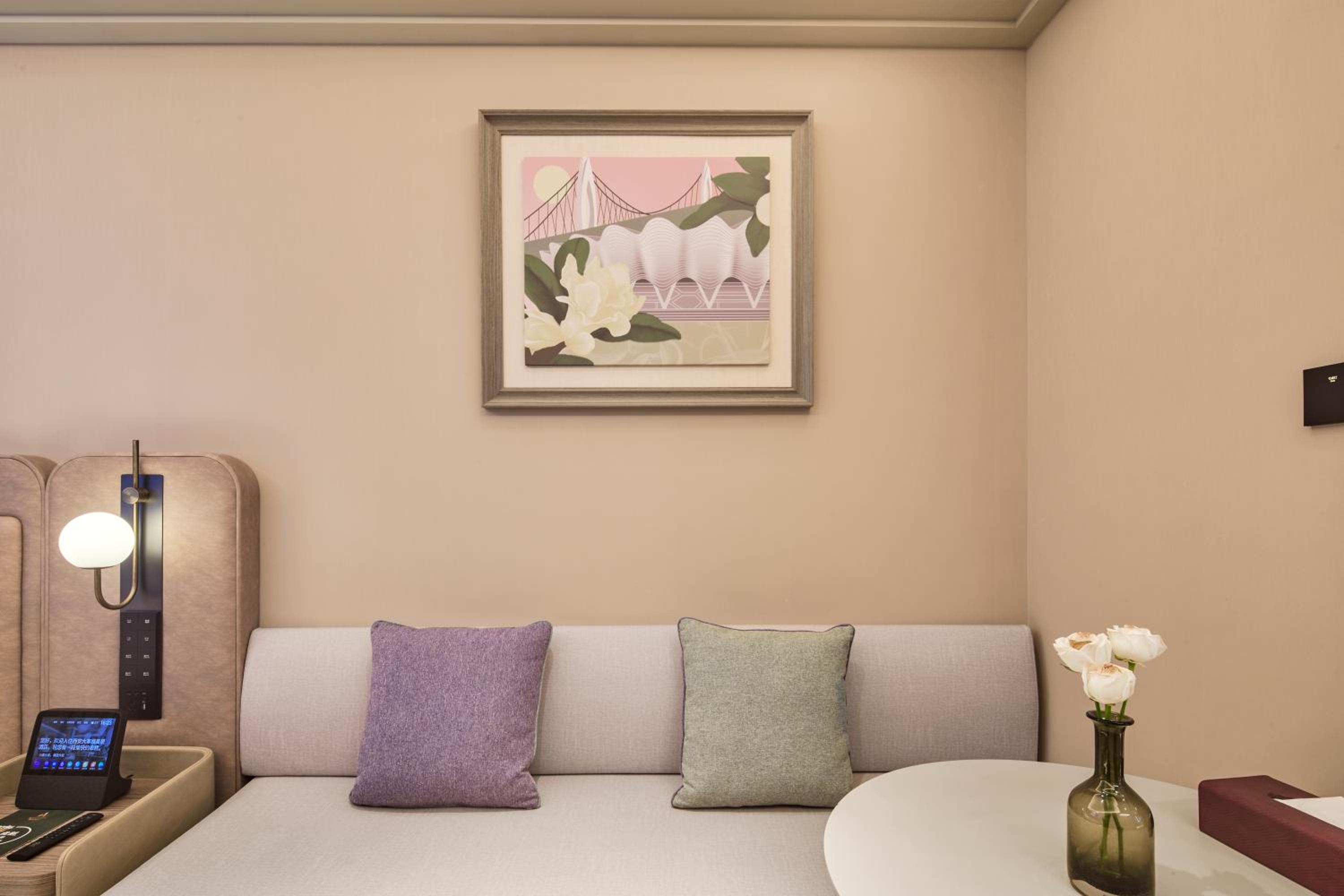 Standard Queen Room